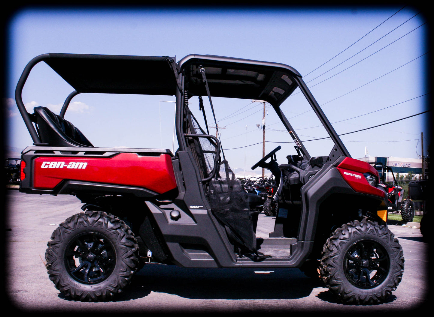 https://cdn.shopify.com/s/files/1/0366/5541/products/Defender_Roll_Cage_with_Soft_Top_1_3d0db1d0-447c-4d9e-a3eb-ed8eb85bad39.jpg?v=1502130261