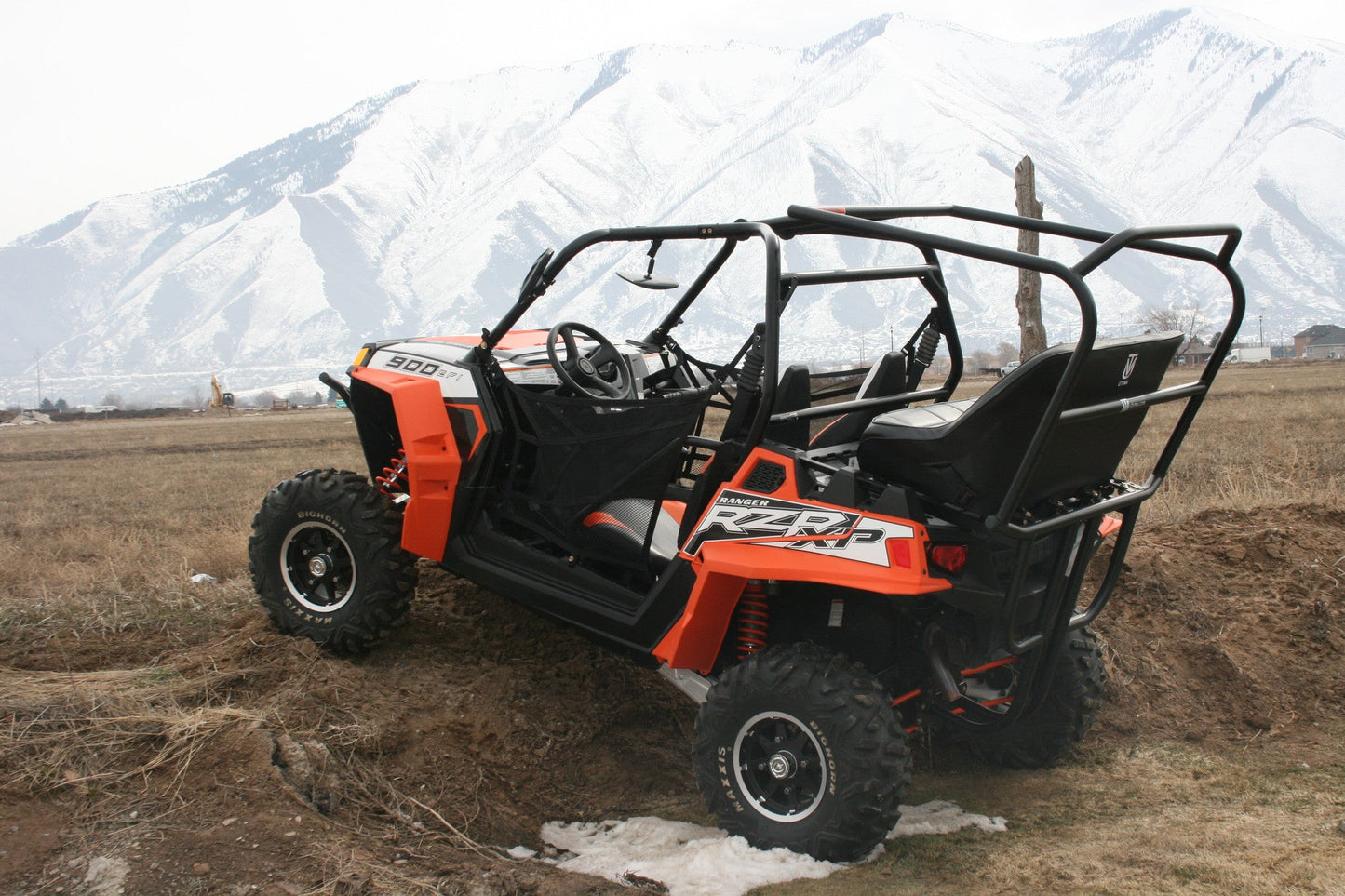https://cdn.shopify.com/s/files/1/0366/5541/products/RZR_900_Back_Seat_and_Roll_cage_2013_143_2ef18e14-fcf0-4699-b23b-ba1df2e3d913.jpg?v=1711383357