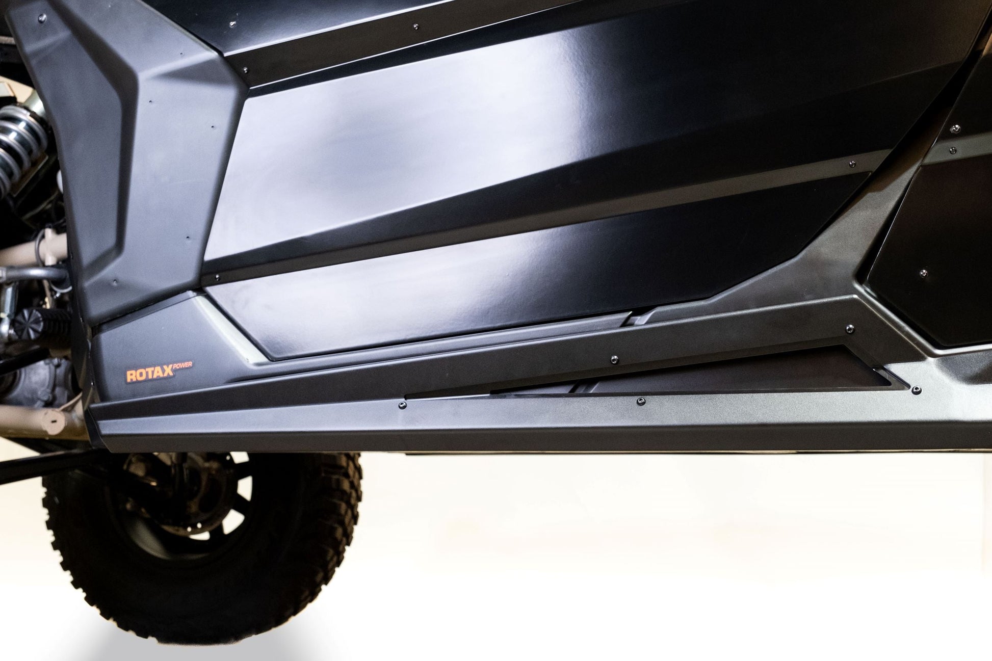 Elektric Offroad Designs Volt Series Rock Sliders Hammer Black 4‑Seat
