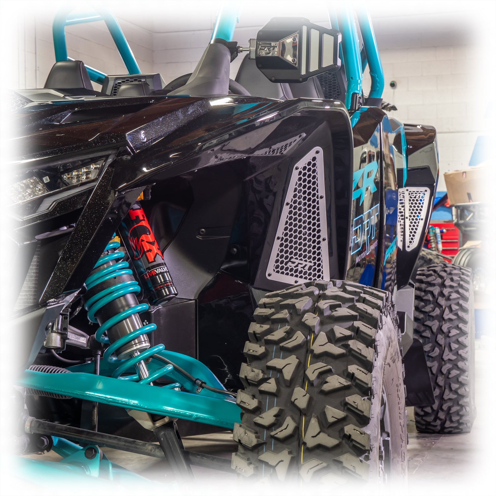 DRT Polaris 2025+ Pro Series Fender Kit for RZR