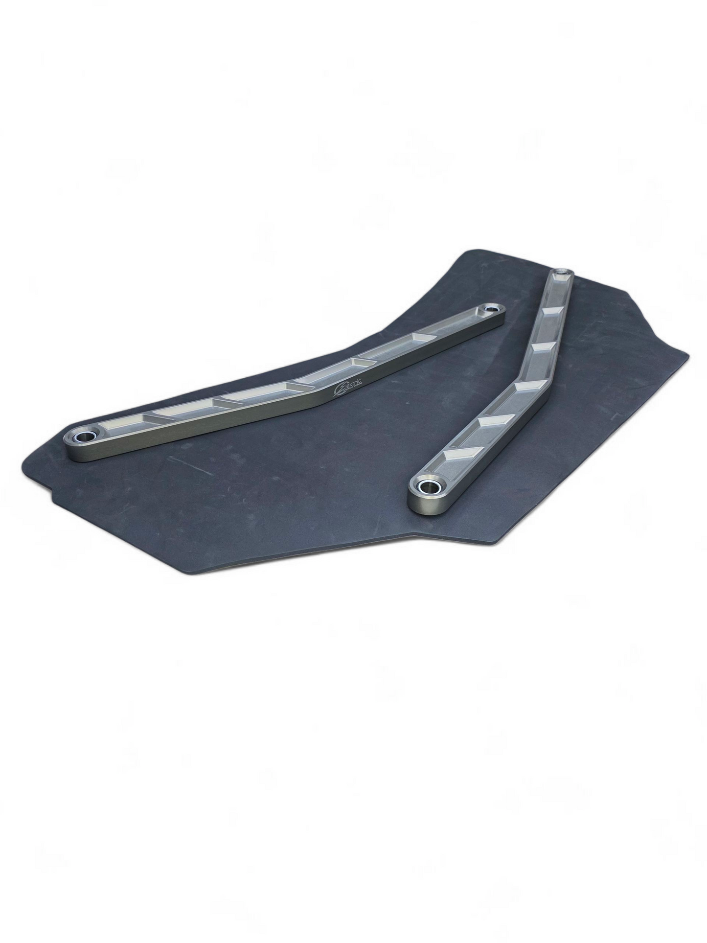 https://cdn.shopify.com/s/files/1/0749/1980/5228/files/2017_Can-amMaverickX3BedMatDustMat5.png?v=1752007976