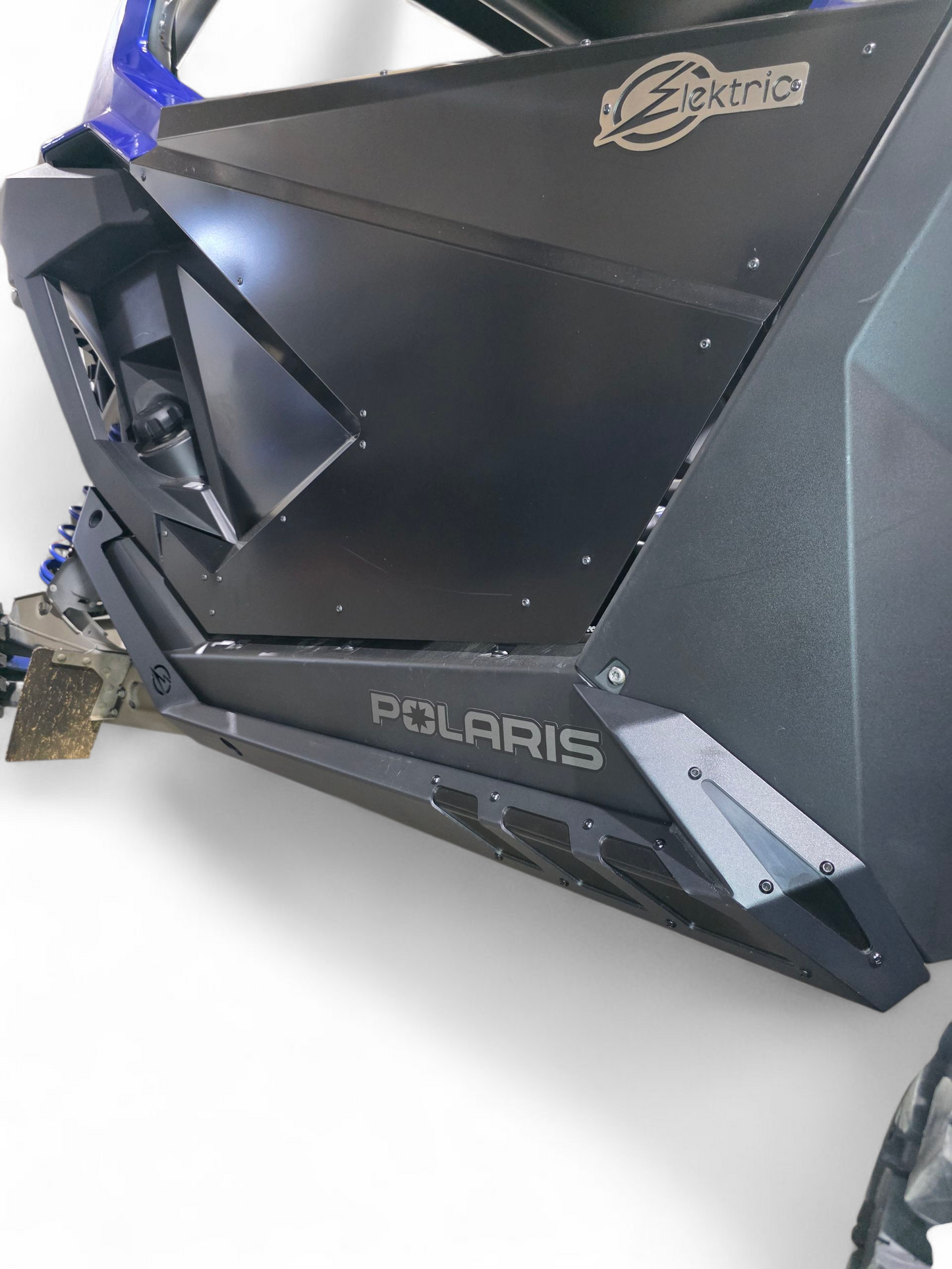 https://cdn.shopify.com/s/files/1/0749/1980/5228/files/2020_PolarisProXPProRProS2SeatRockSteps8.png?v=1764788686
