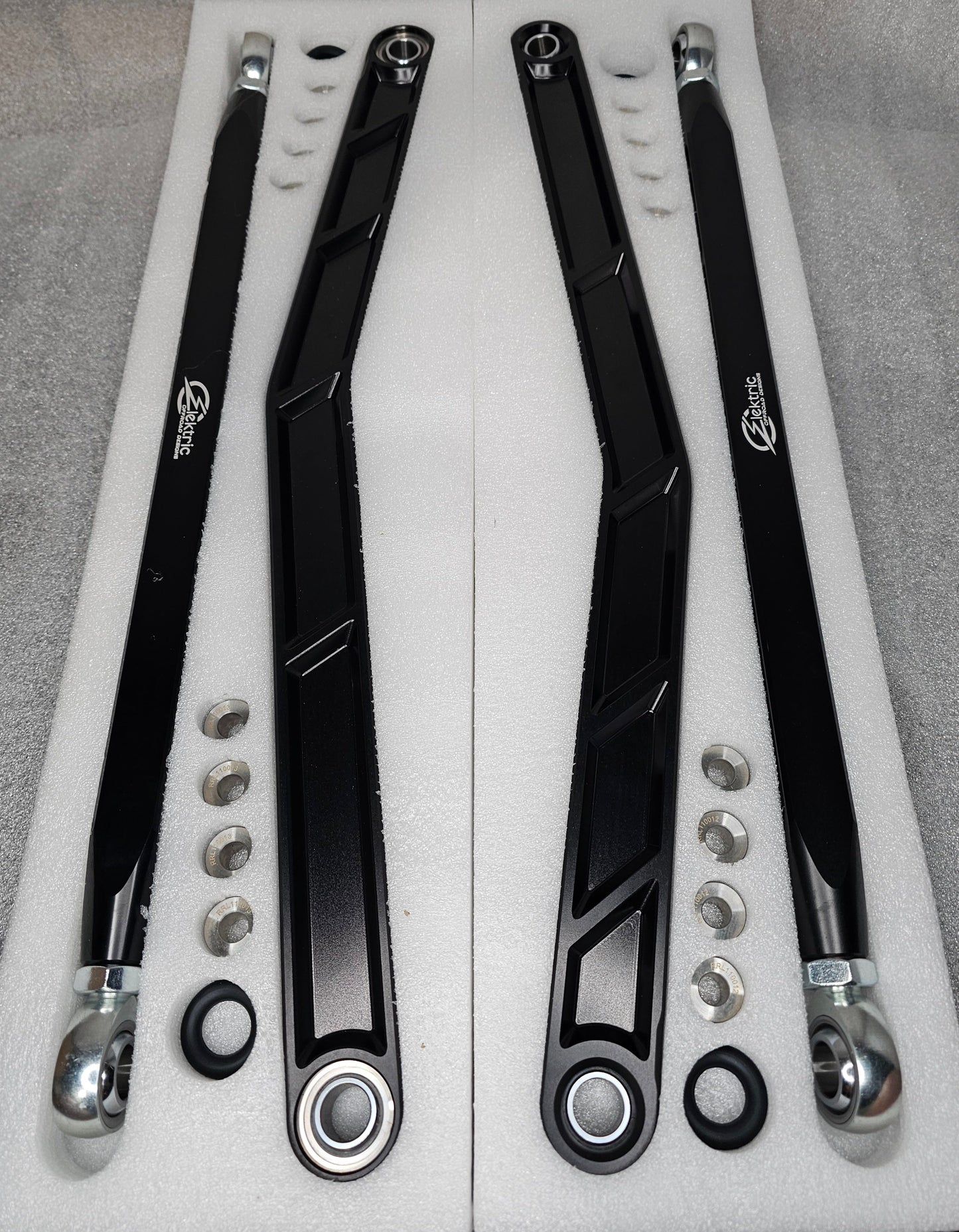 https://cdn.shopify.com/s/files/1/0749/1980/5228/files/2020_Polaris_RZR_Pro_XP_Radius_Rods_11.jpg?v=1721165451