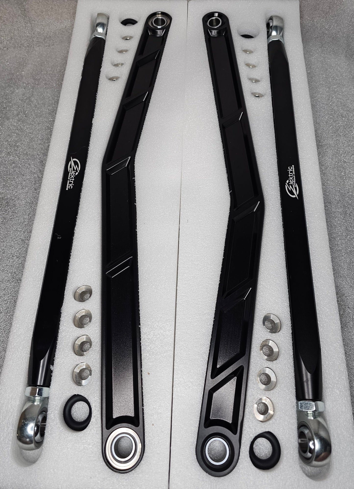 https://cdn.shopify.com/s/files/1/0749/1980/5228/files/2020_Polaris_RZR_Pro_XP_Radius_Rods_12.jpg?v=1721165451