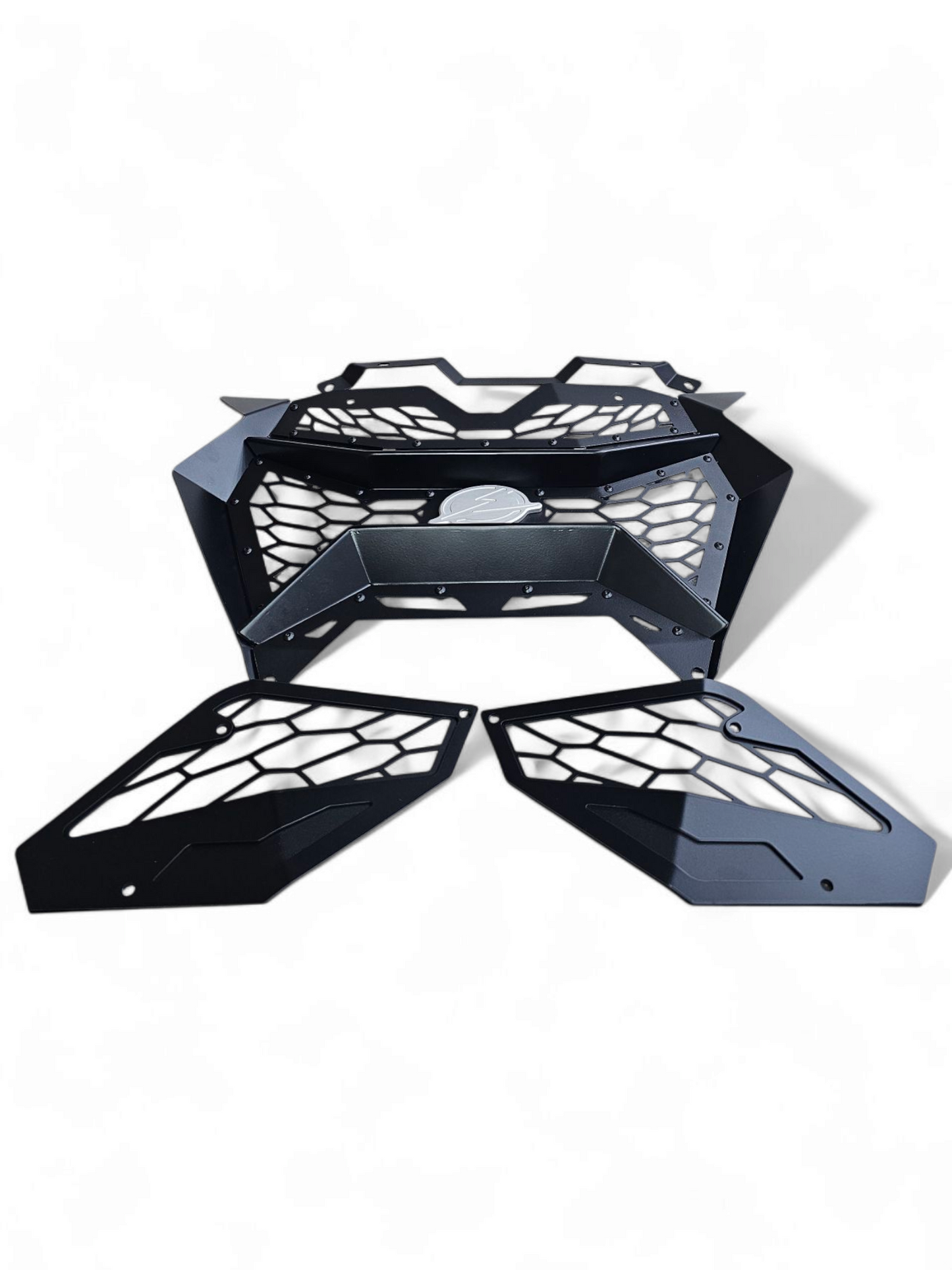 https://cdn.shopify.com/s/files/1/0749/1980/5228/files/2024_Can-amMaverickR3-pieceGrille21.png?v=1763070731