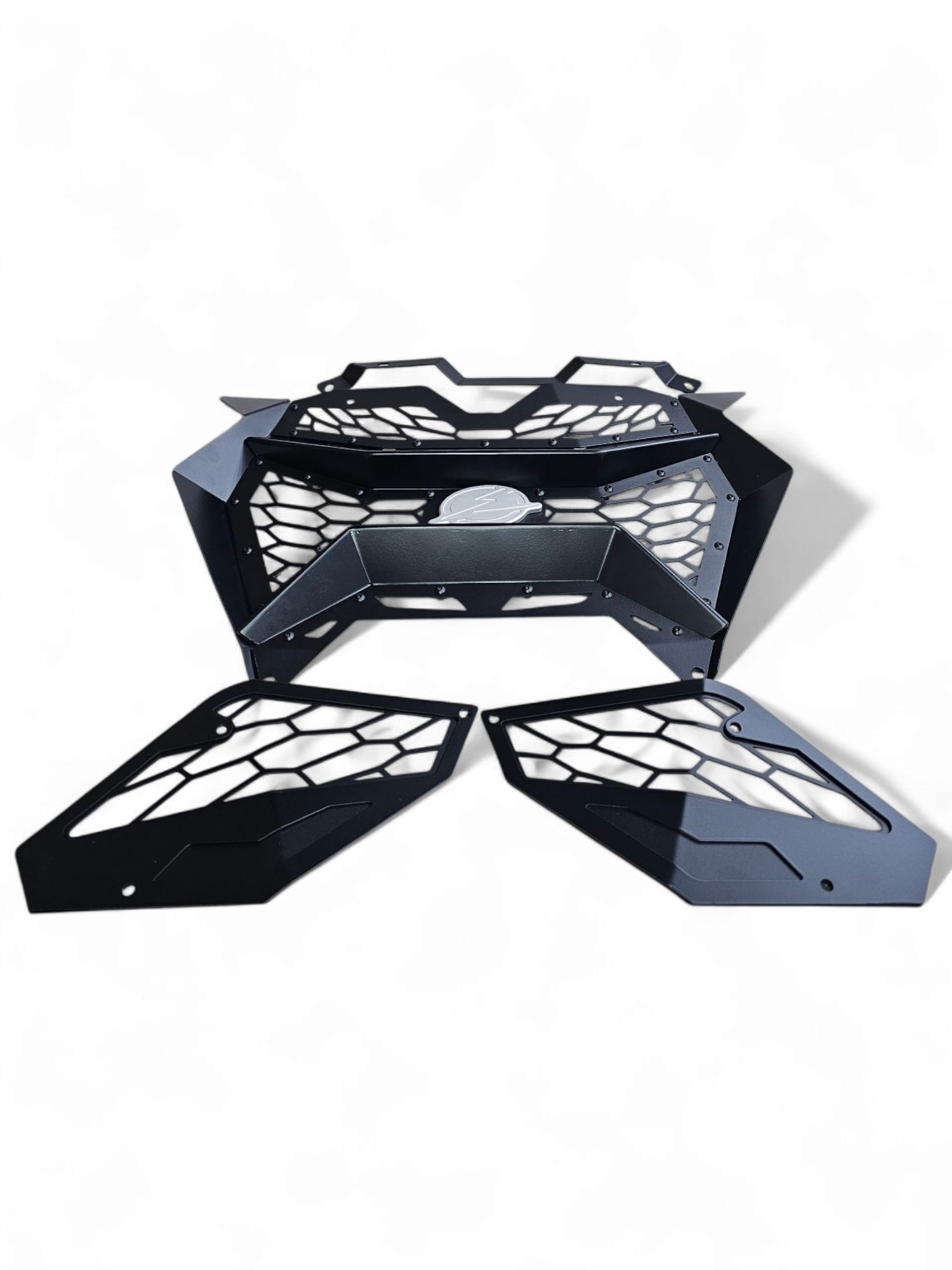 https://cdn.shopify.com/s/files/1/0749/1980/5228/files/2024_Can-amMaverickR3-pieceGrille21.png?v=1763070731