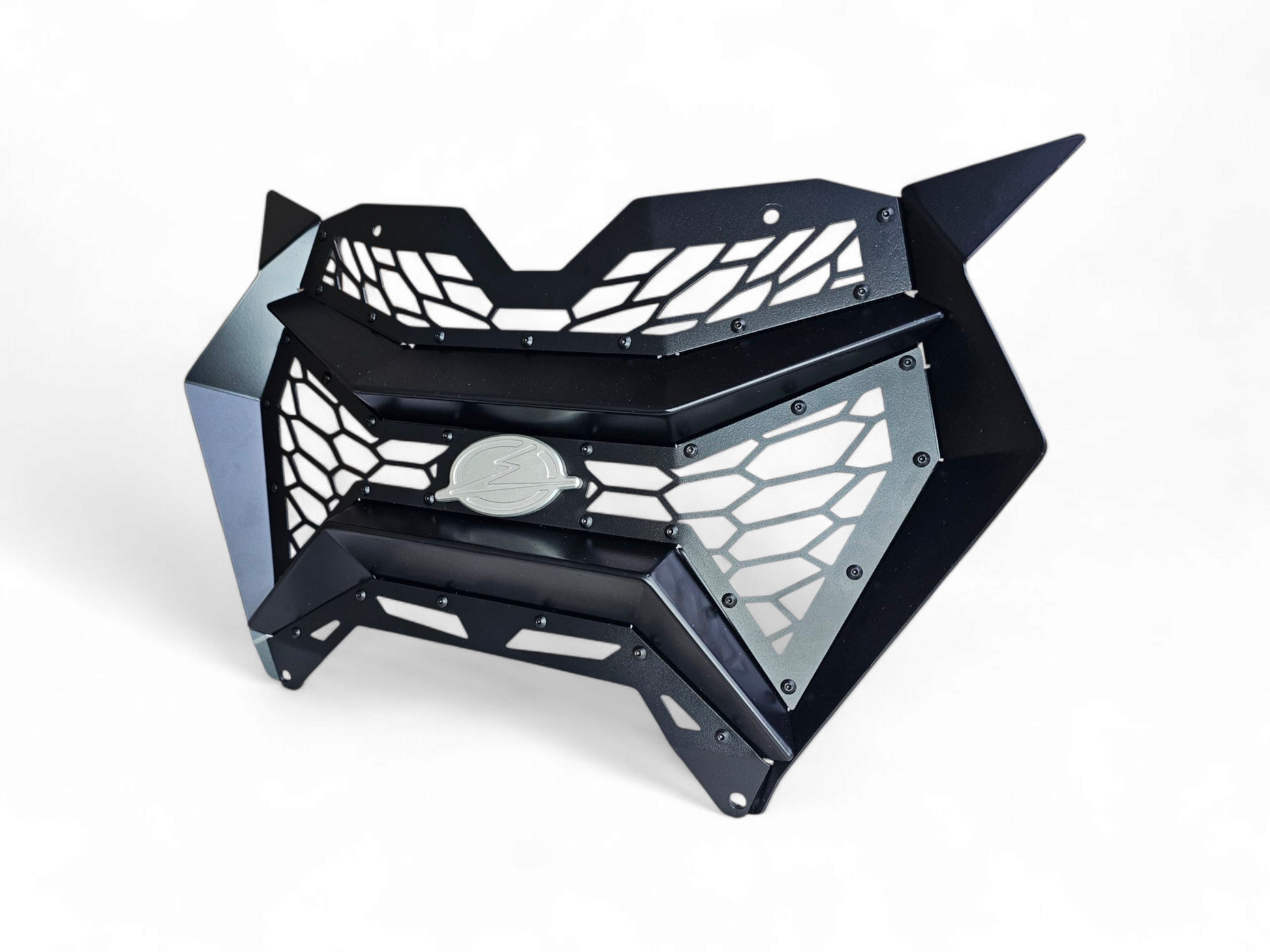 https://cdn.shopify.com/s/files/1/0749/1980/5228/files/2024_Can-amMaverickR3-pieceGrille23.png?v=1763070731