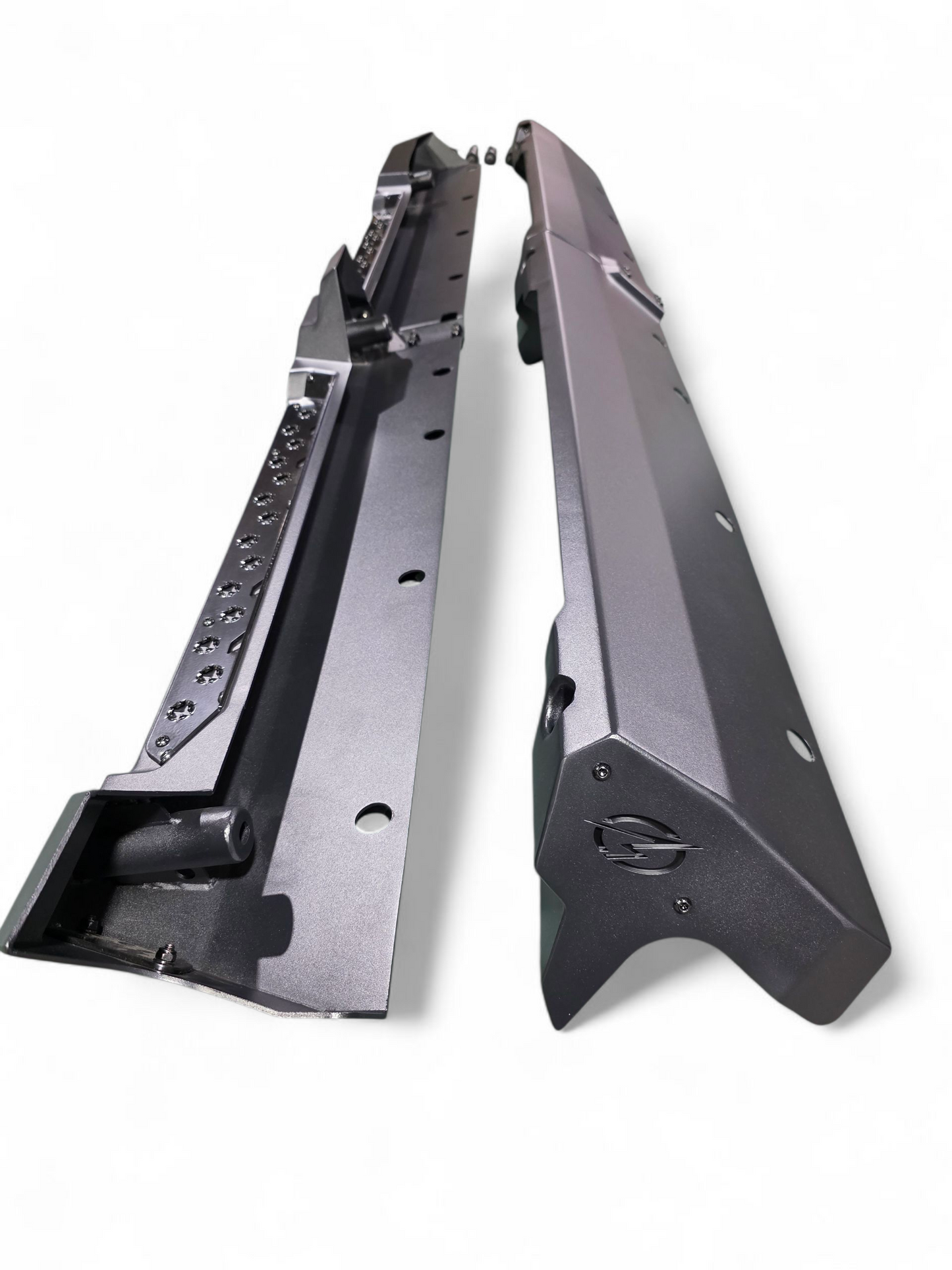 https://cdn.shopify.com/s/files/1/0749/1980/5228/files/2024_PolarisRanger15004seatSidesteps9.png?v=1769200347