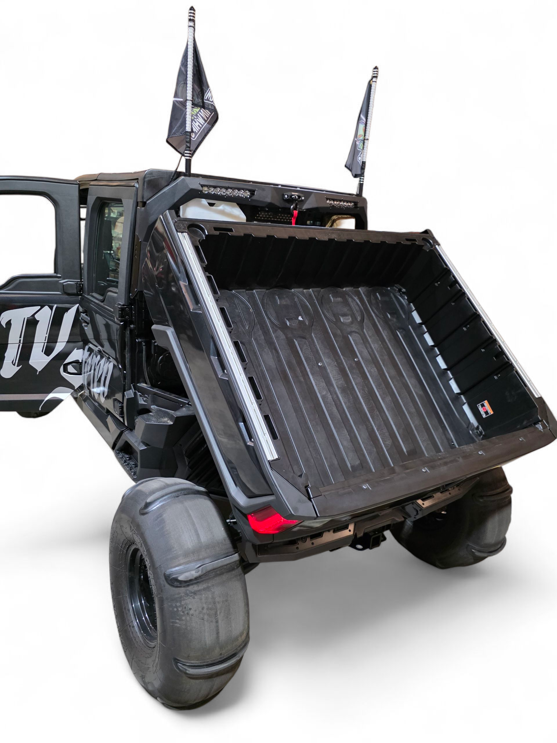 https://cdn.shopify.com/s/files/1/0749/1980/5228/files/2024_PolarisRanger1500HeadacheRack11.png?v=1768247430