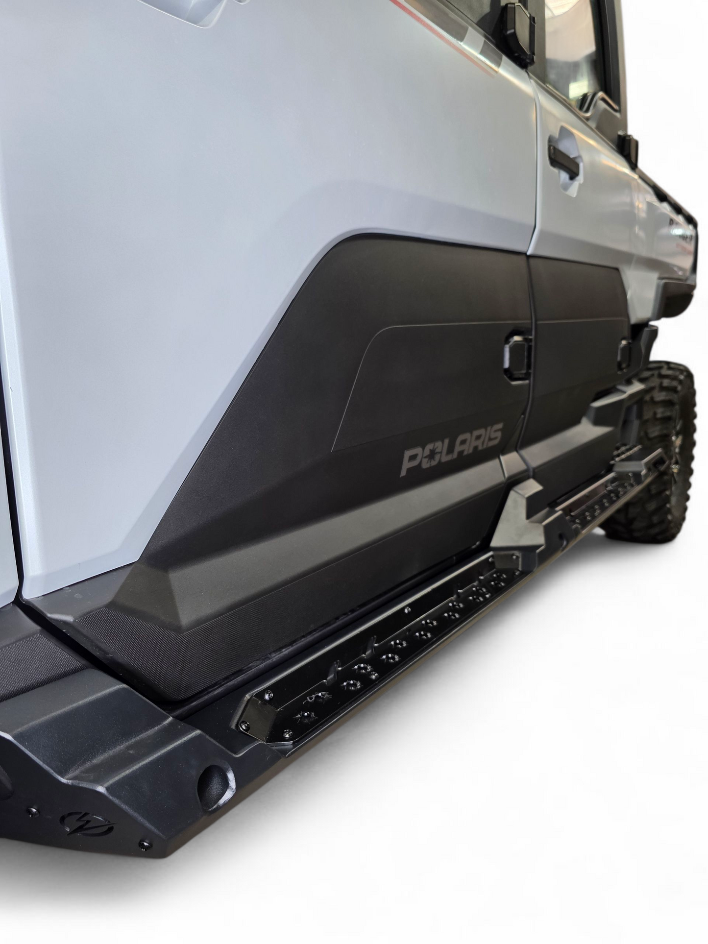 https://cdn.shopify.com/s/files/1/0749/1980/5228/files/24_PolarisRanger1500RockSteps4seat14.png?v=1769200347