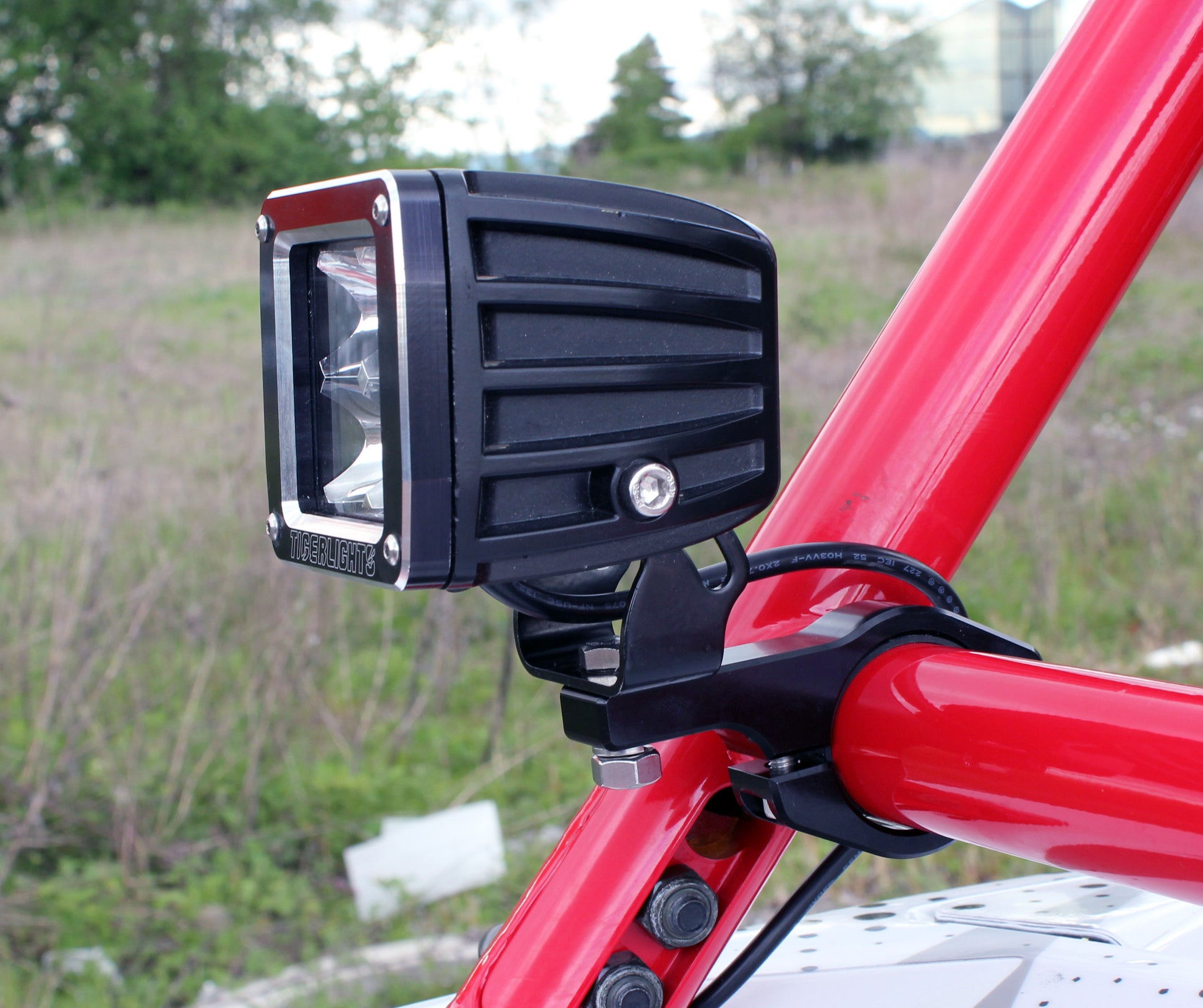 Light Vertical Bottom Mount 1-25" Black Anodized for UTV