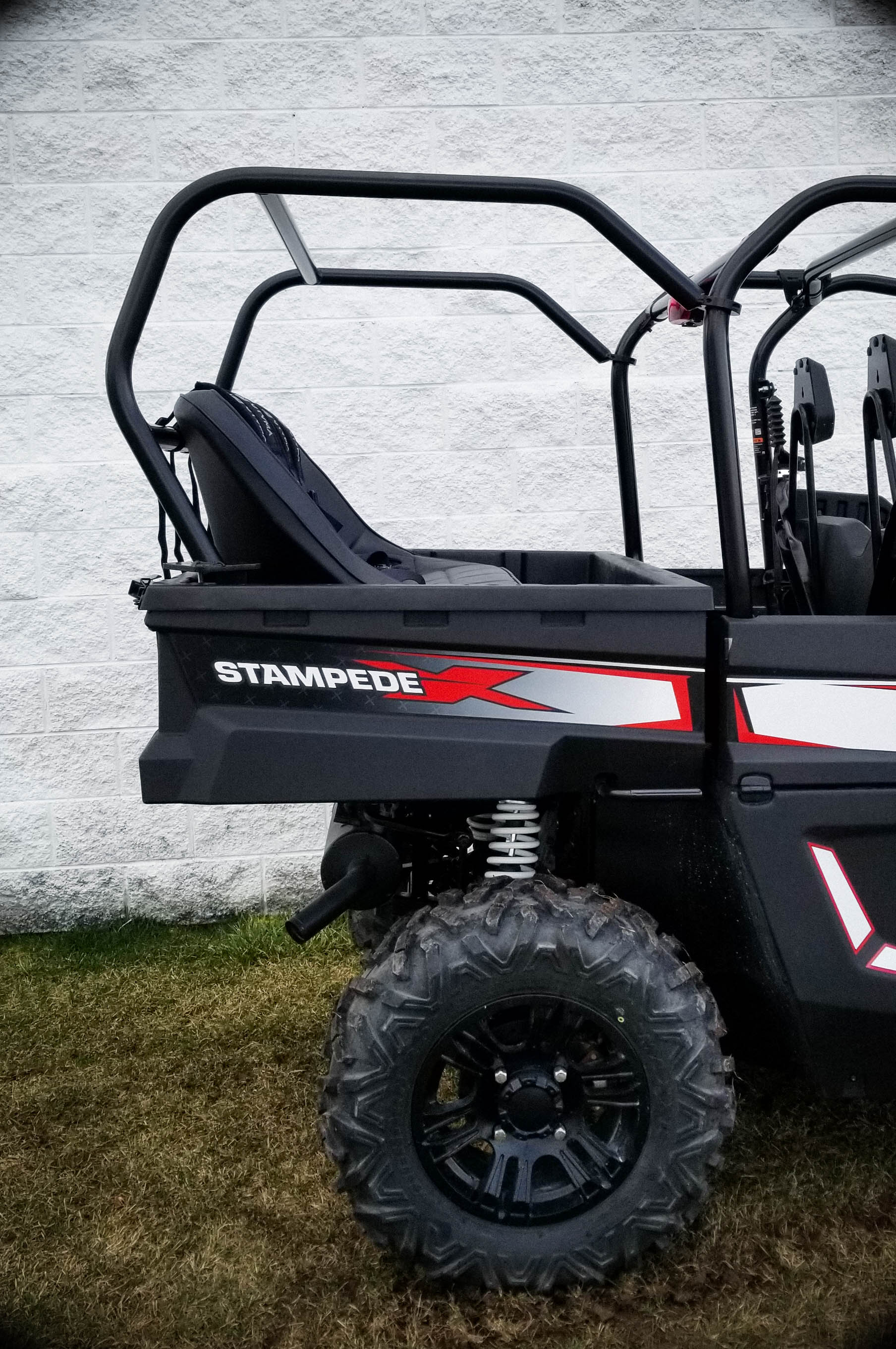 https://cdn.shopify.com/s/files/1/0366/5541/products/2_Seater_Back_Side_View.jpg?v=1710790693