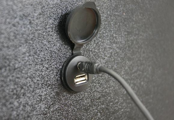 https://cdn.shopify.com/s/files/1/0528/8755/2184/products/315.4082.600x400.USB35AVC-35.jpg?v=1656435152