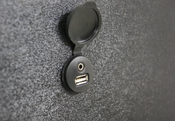 https://cdn.shopify.com/s/files/1/0528/8755/2184/products/315.4084.600x400.USB35AVC-open.jpg?v=1656435152