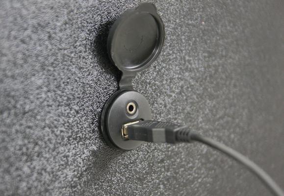 https://cdn.shopify.com/s/files/1/0528/8755/2184/products/315.4086.600x400.USB35AVC-USB.jpg?v=1656435152