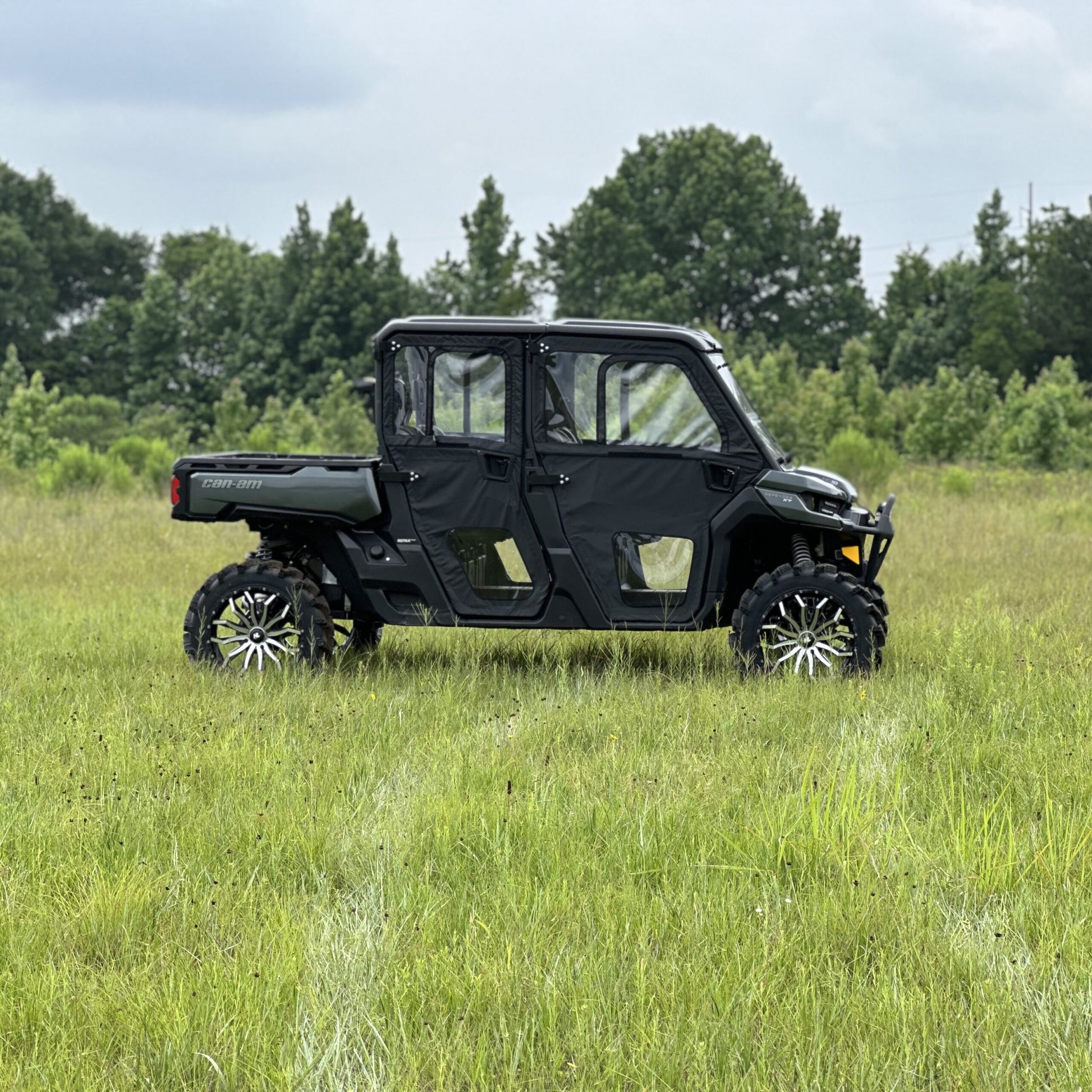https://www.seizmik.com/wp-content/uploads/2024/10/52-06069-seizmik-full-framed-soft-doors-can-am-defender-max-4-scaled.jpeg