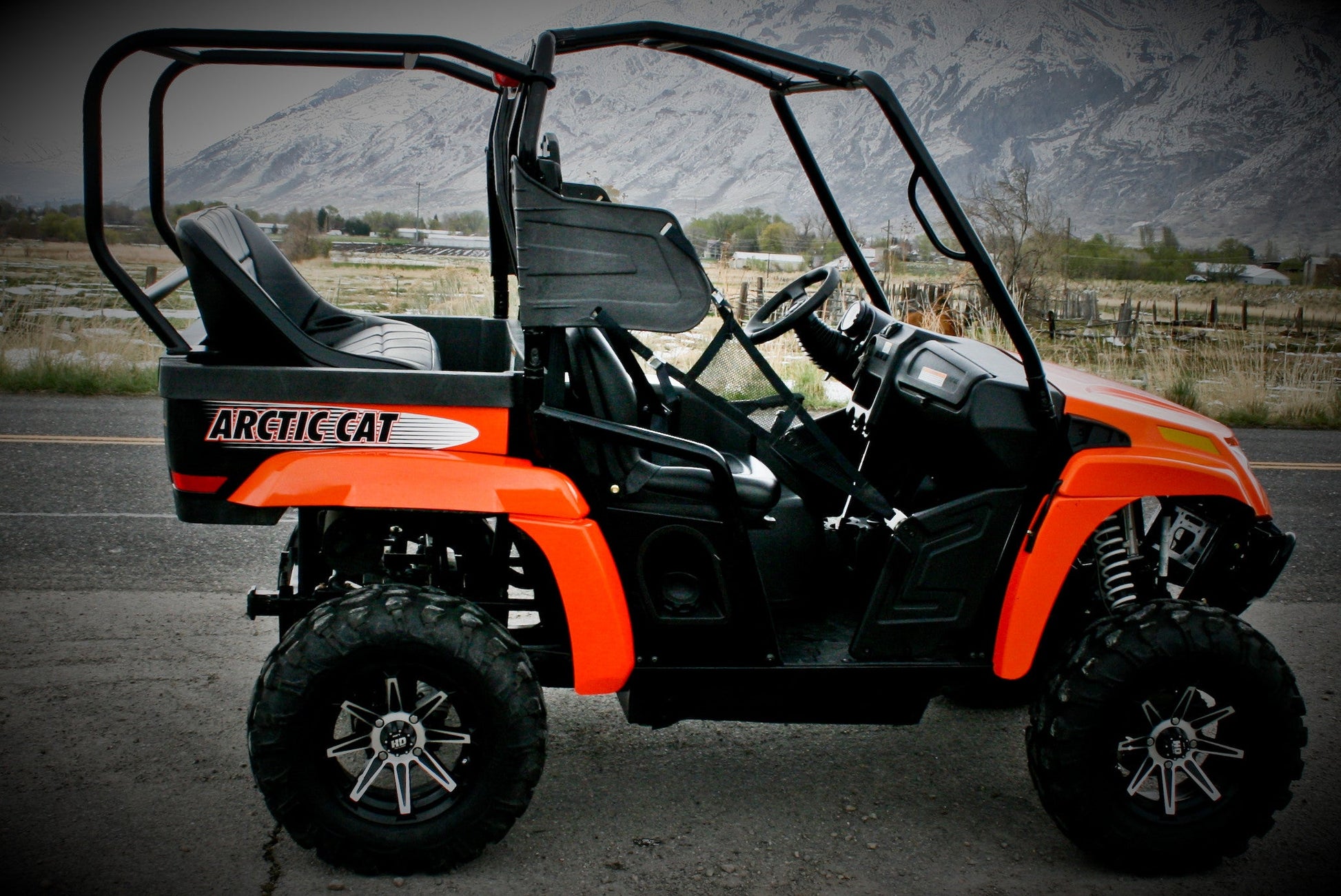 https://cdn.shopify.com/s/files/1/0366/5541/products/Arctic_Cat_Prowler_2.jpeg?v=1710441137