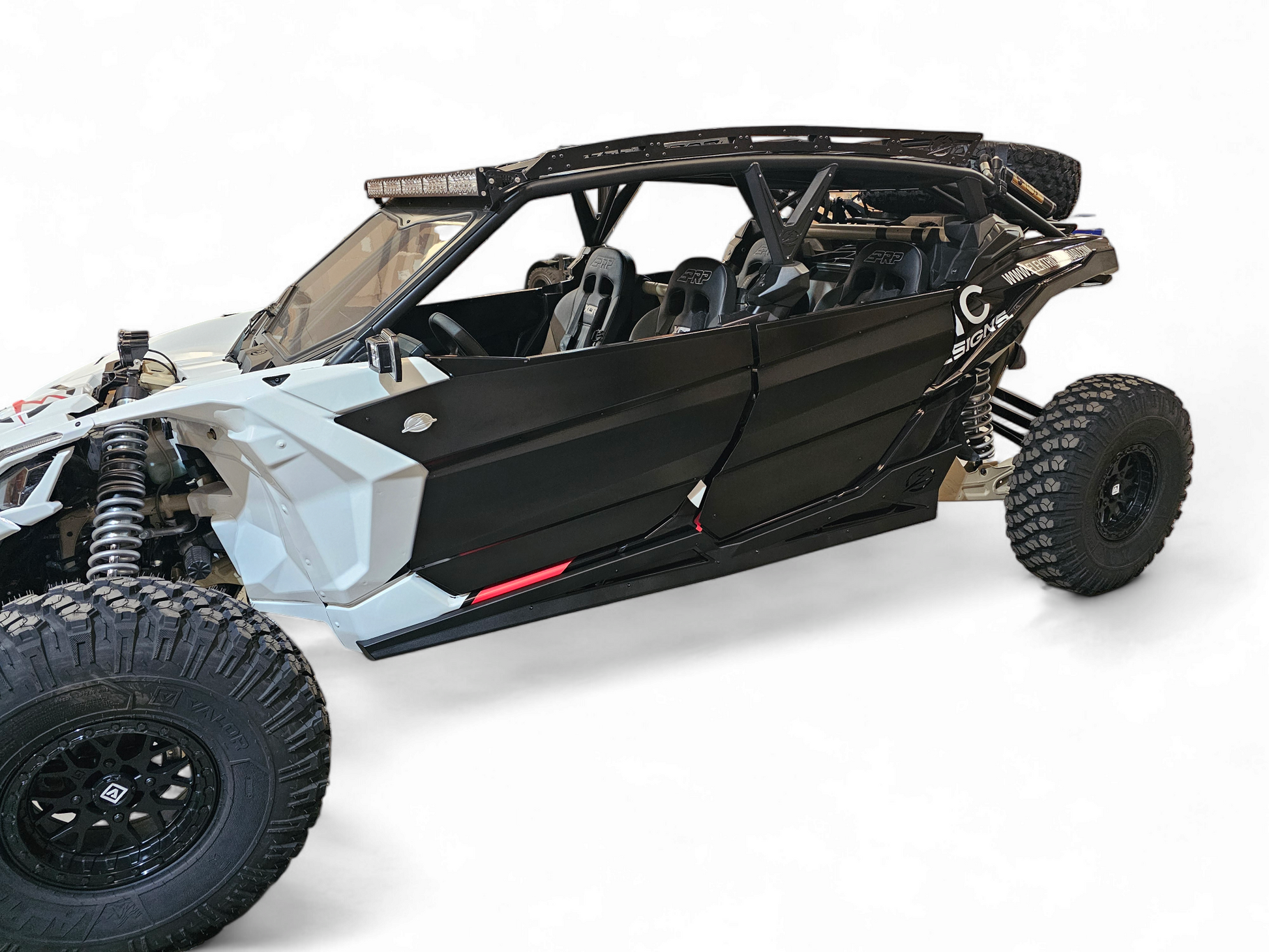 https://cdn.shopify.com/s/files/1/0749/1980/5228/files/Can-AmX3Maverick4Door2.png?v=1738024944