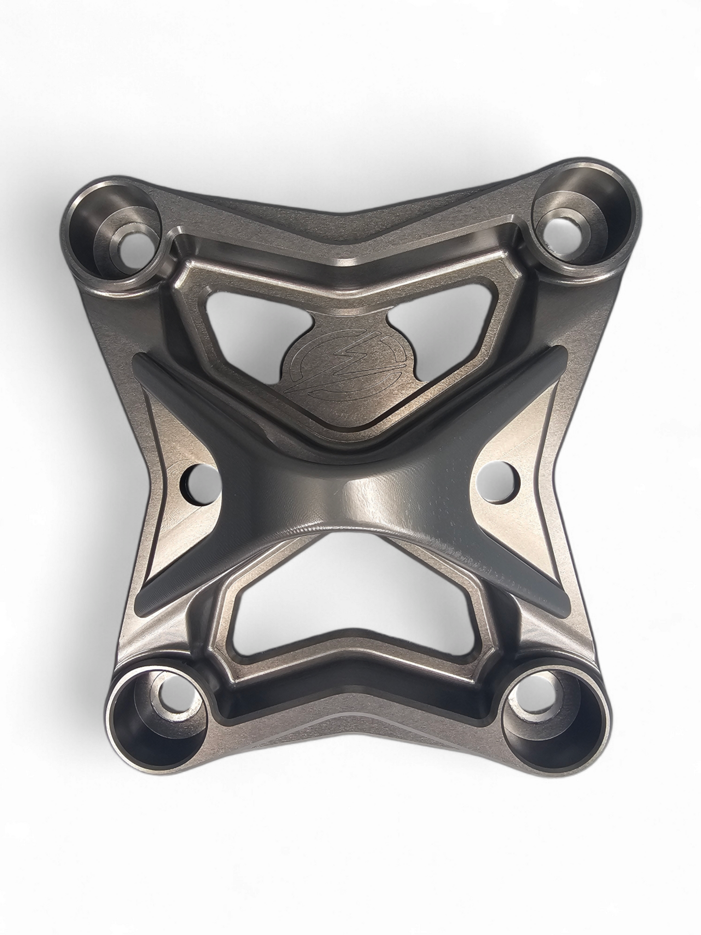 https://cdn.shopify.com/s/files/1/0749/1980/5228/files/Can-AmX3MaverickXLBilletRadiusRodPlateGunMetal3.png?v=1729632804