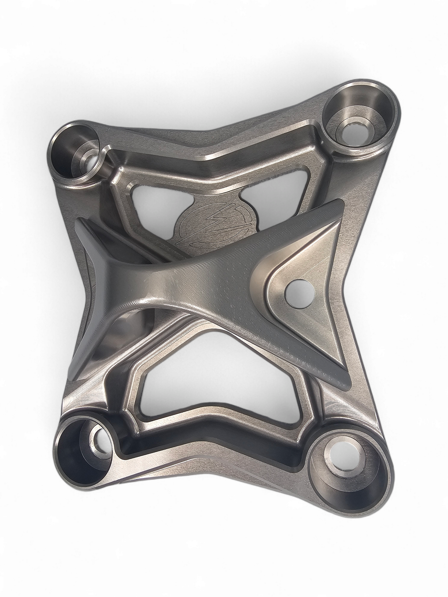 https://cdn.shopify.com/s/files/1/0749/1980/5228/files/Can-AmX3MaverickXLBilletRadiusRodPlateGunMetal4.png?v=1729632804