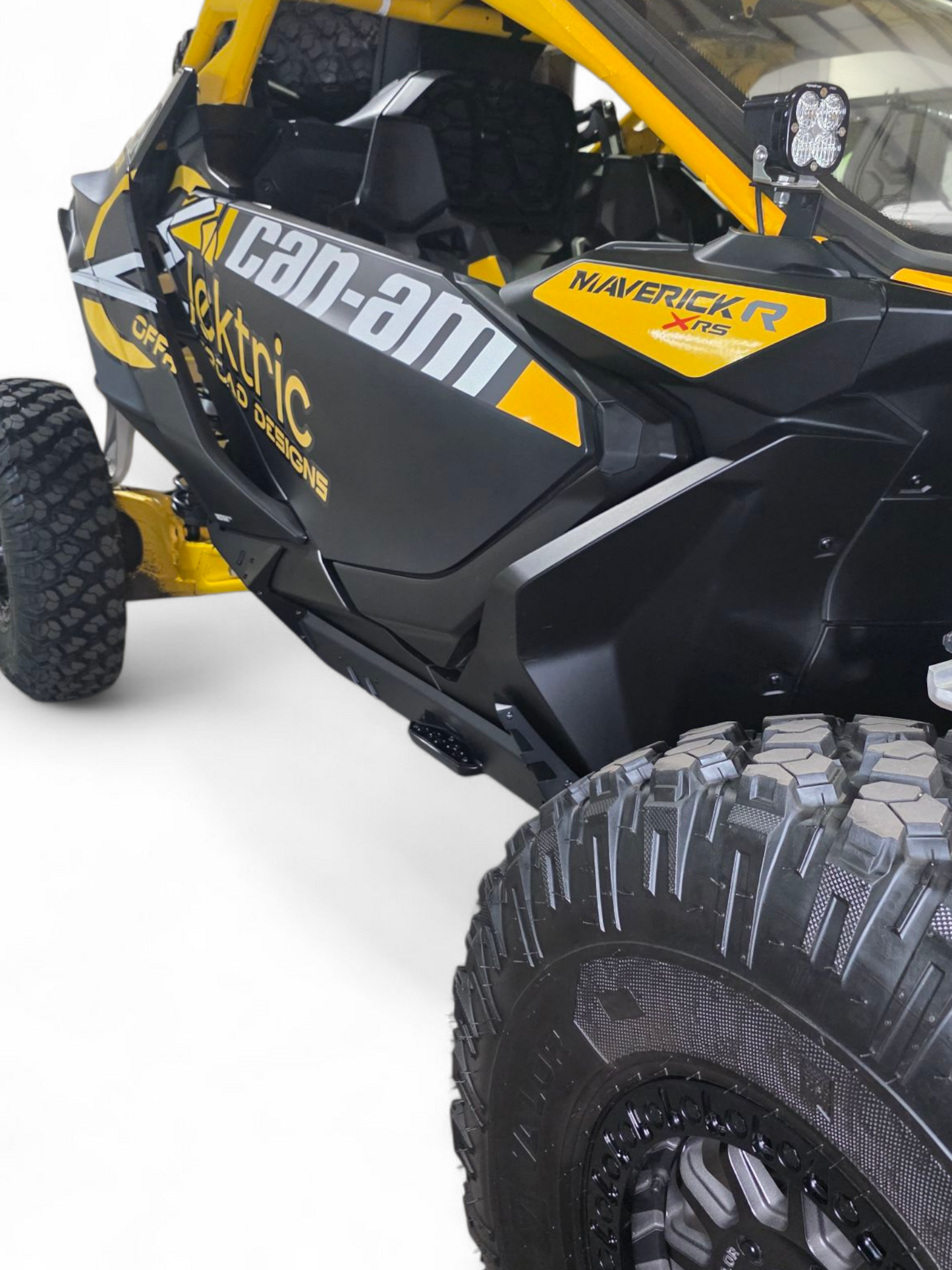 Can-Am Maverick R Volt Rocker Steps 2-Seat Hammer Black