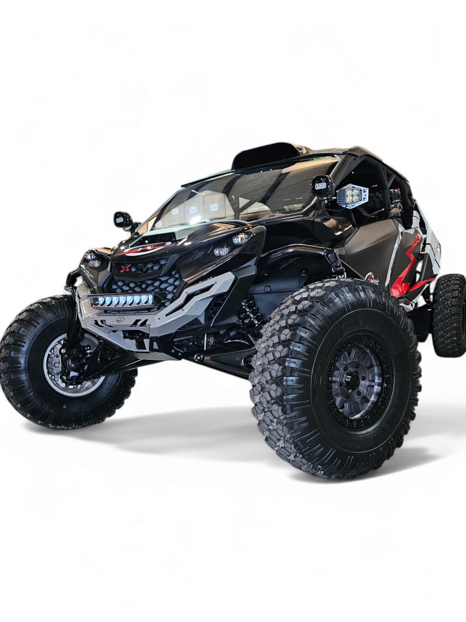 https://cdn.shopify.com/s/files/1/0749/1980/5228/files/Can-am_Maverick_R_Front_winch_bumper_triple_r_5.png?v=1739314330