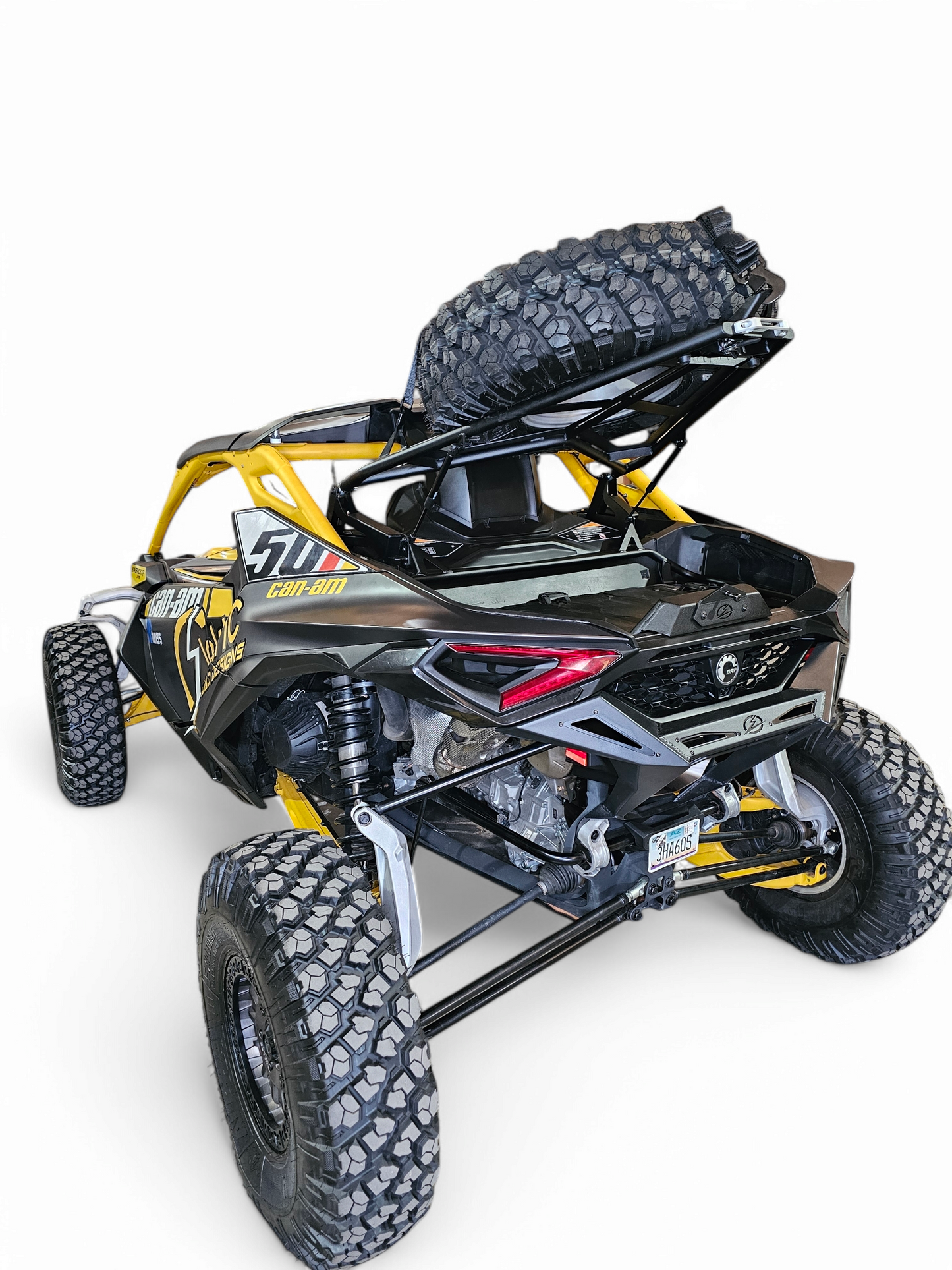 https://cdn.shopify.com/s/files/1/0749/1980/5228/files/Can-am_Maverick_R_Tire_carrier_rack_29.png?v=1739576658