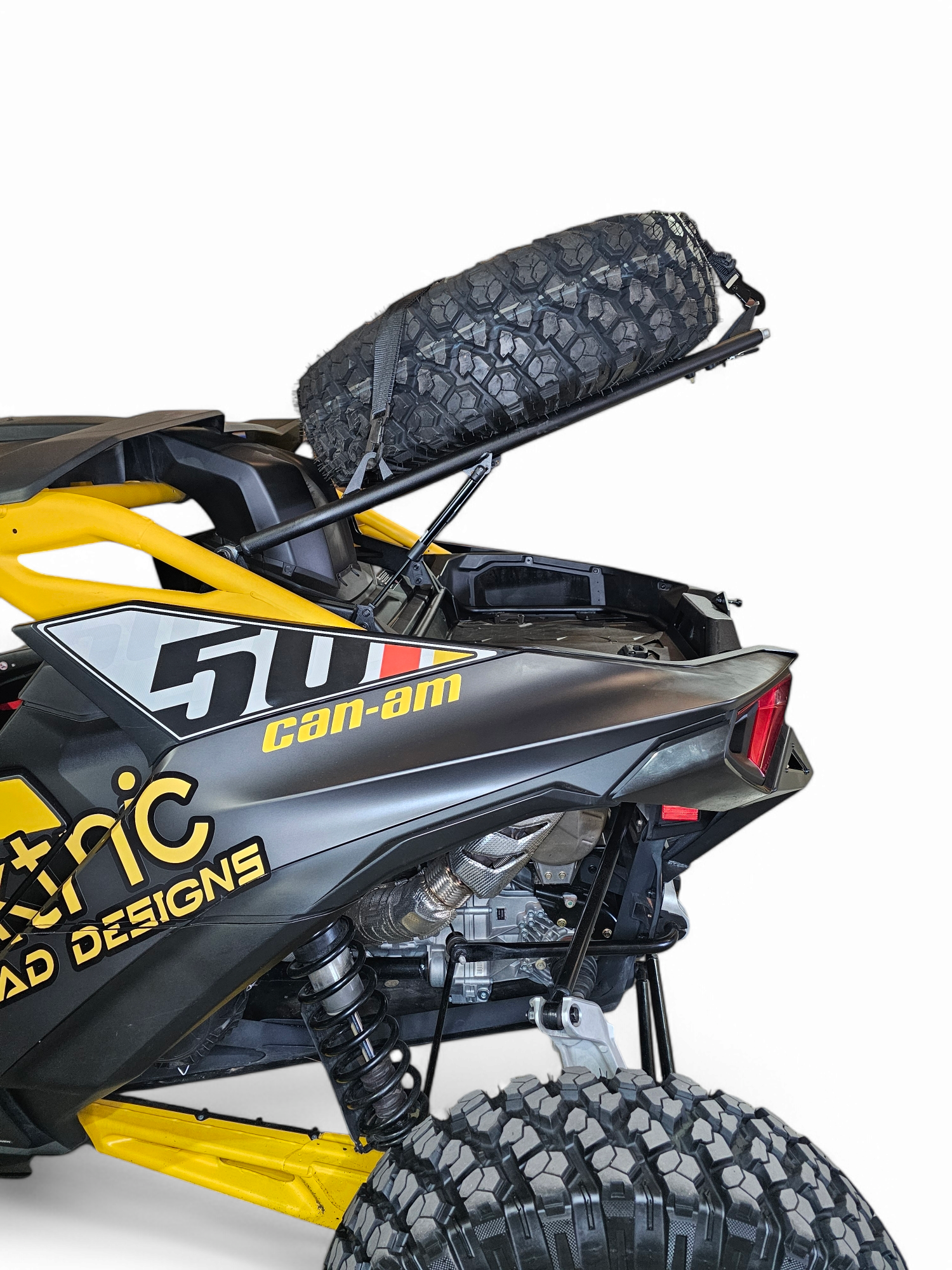 https://cdn.shopify.com/s/files/1/0749/1980/5228/files/Can-am_Maverick_R_Tire_carrier_rack_31.png?v=1754609585