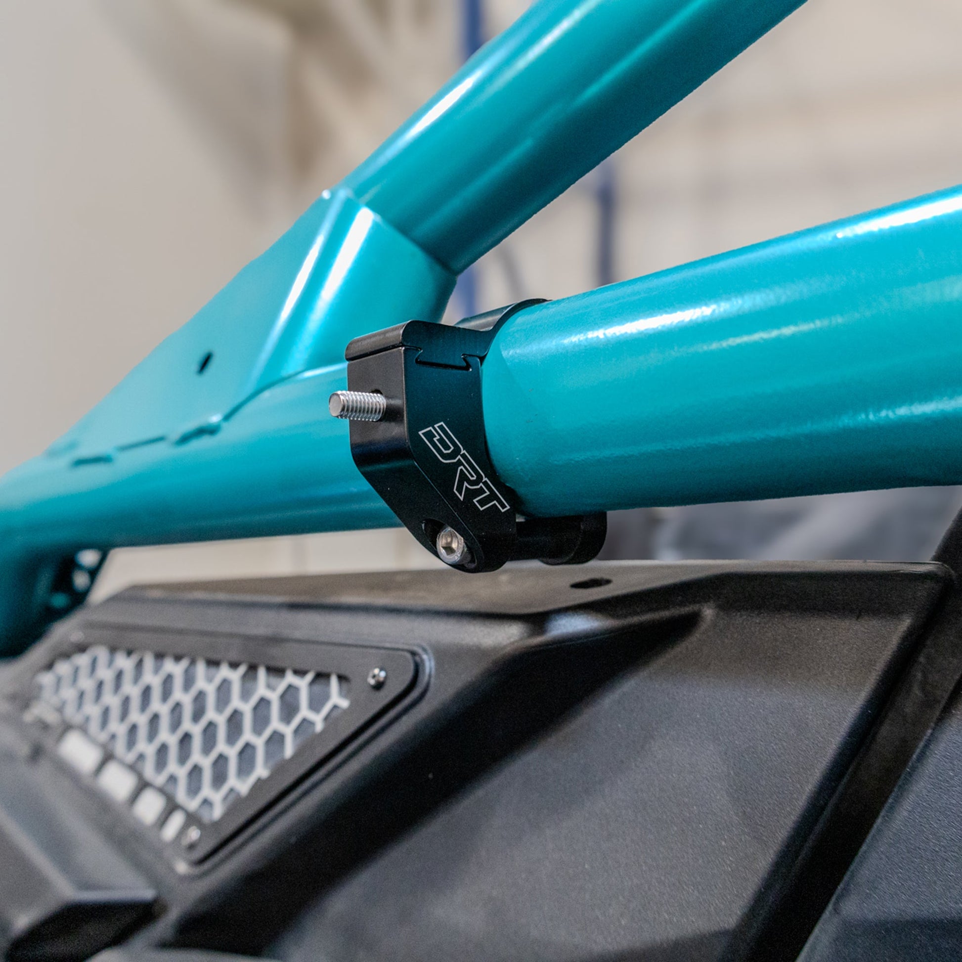 Billet Aluminum Universal Round Tube Reverse Clamp with M6 Bolt