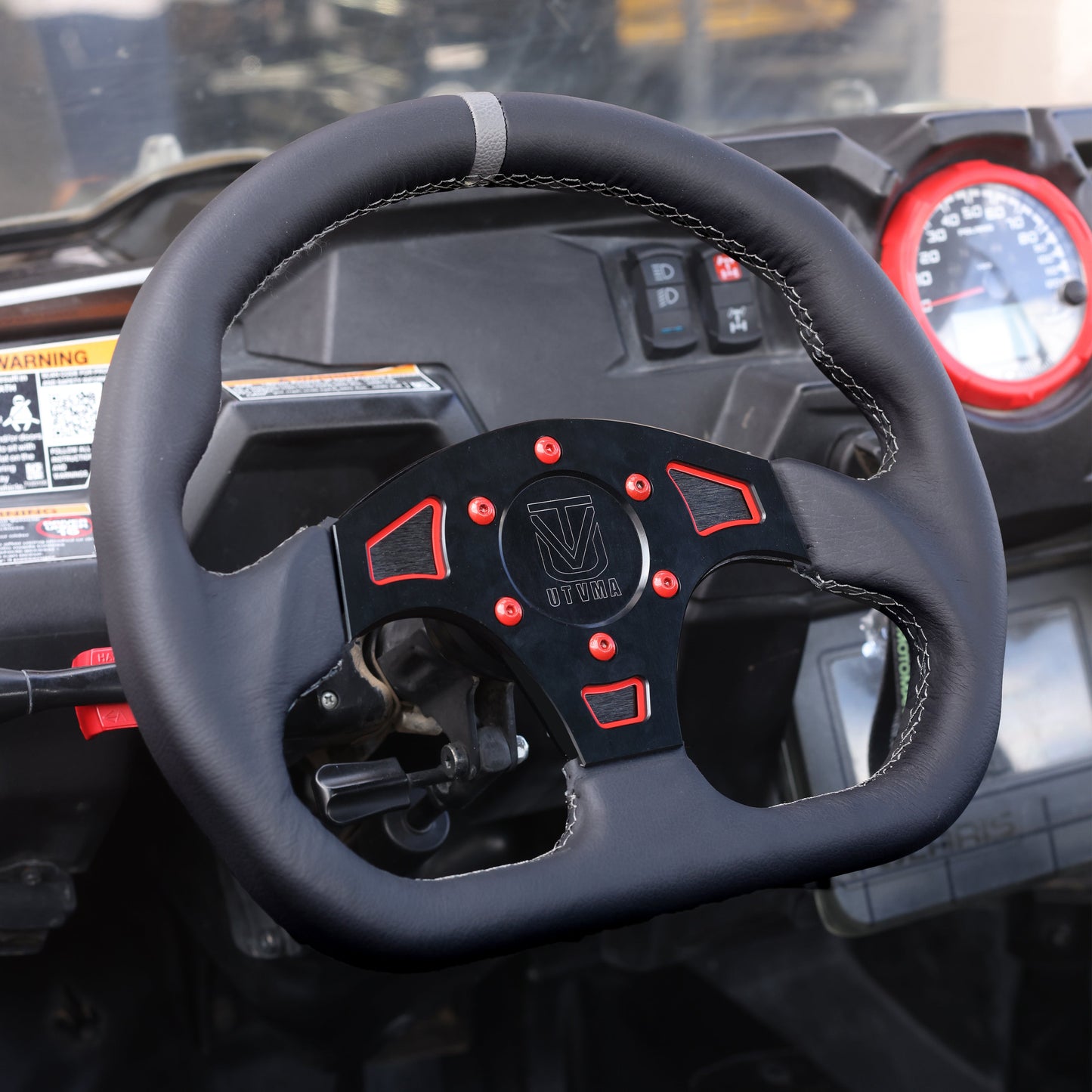 https://cdn.shopify.com/s/files/1/0366/5541/files/D_Shape_steering_Wheel_w_red_copy.jpg?v=1772043728