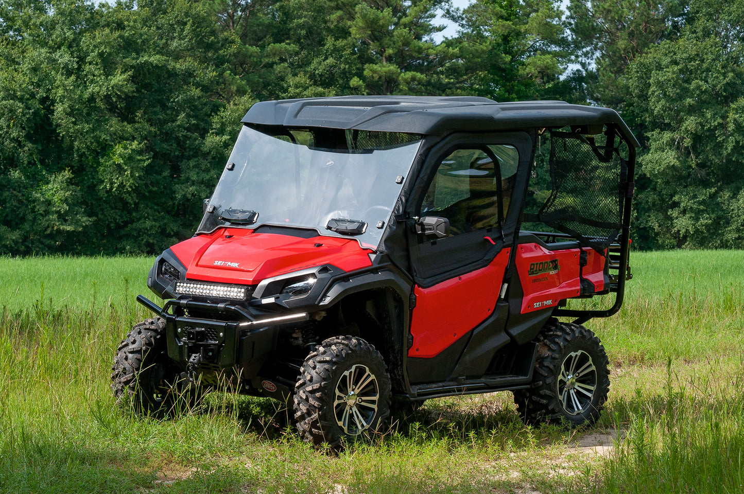 https://www.seizmik.com/wp-content/uploads/2018/10/HondaPioneer1000Hero-8809.jpg