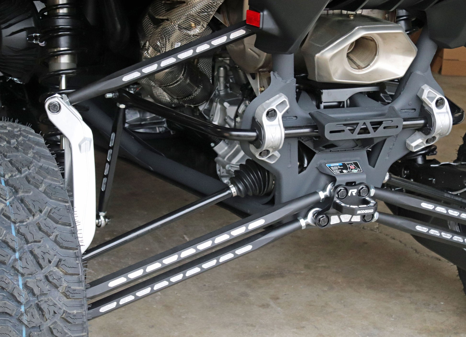 Can Am Maverick R Radius Rods – 6-Piece Hex Aluminum