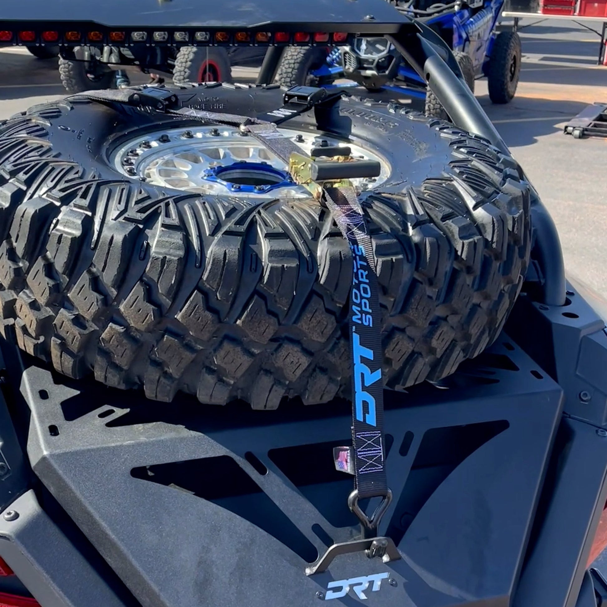 DRT Universal Ratcheting 3-Point Y-Strap Tire Harness Black