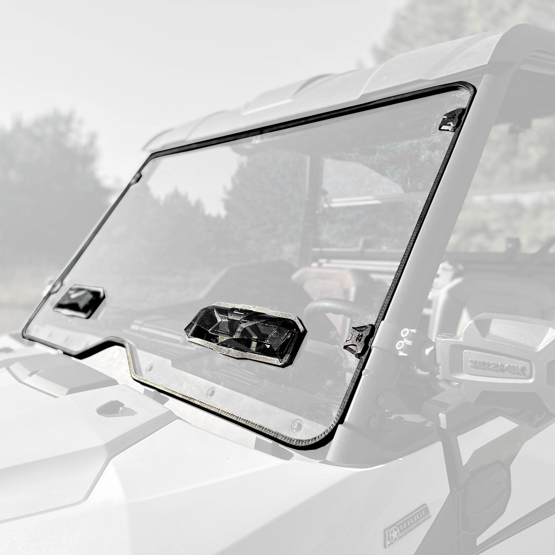 https://www.seizmik.com/wp-content/uploads/2024/11/Kawasaki_Ridge_Windshield_Front_3-scaled.jpg