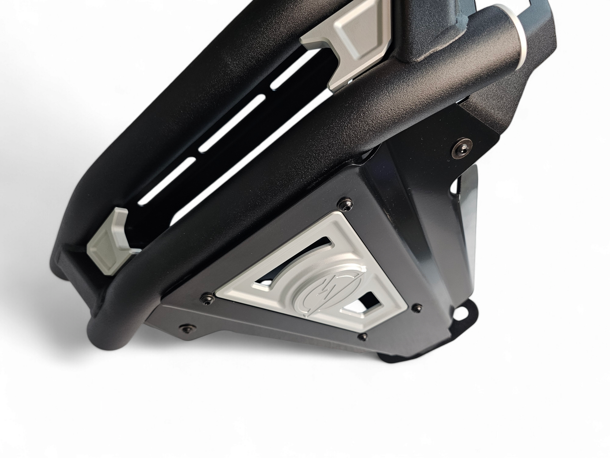https://cdn.shopify.com/s/files/1/0749/1980/5228/files/PolarisProRProSFrontBumper10.png?v=1738026150