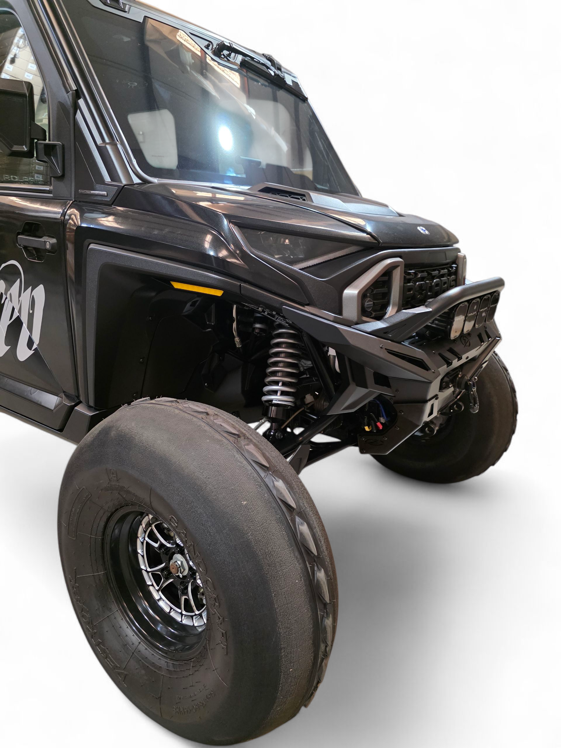 https://cdn.shopify.com/s/files/1/0749/1980/5228/files/PolarisRanger1500FrontWinchBumper5.png?v=1755032392