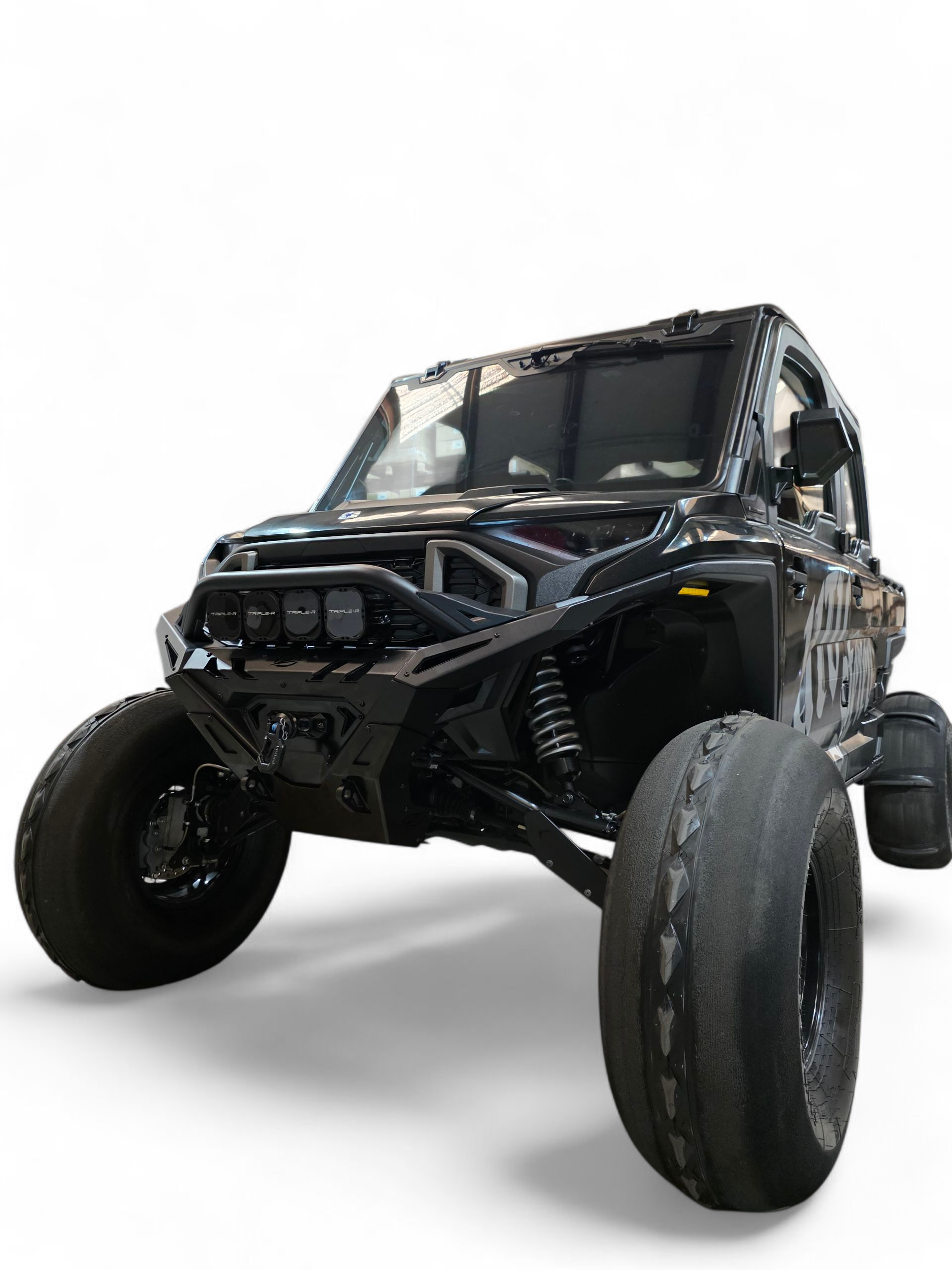 https://cdn.shopify.com/s/files/1/0749/1980/5228/files/PolarisRanger1500FrontWinchBumper7.png?v=1755032392
