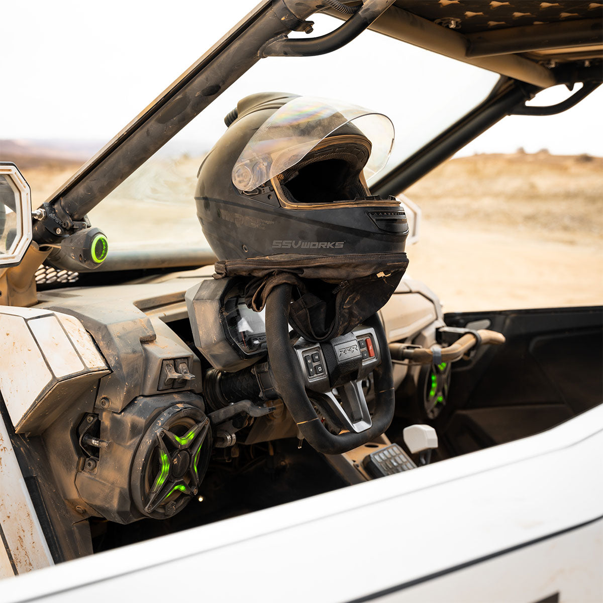 https://cdn.shopify.com/s/files/1/0528/8755/2184/files/Polaris_RZR_Pro_Front_Speakers_and_Tweeters_SSV_Works_MRC.jpg?v=1763572599