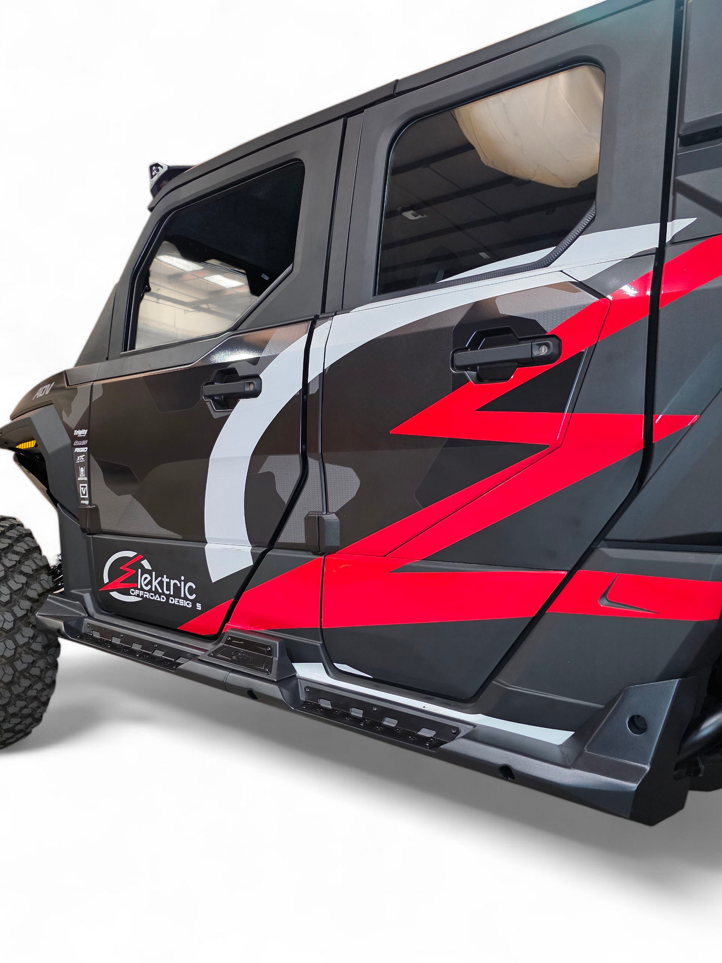 2024 Polaris Xpedition Rock Steps 4‑Seat Hammer Black Finish