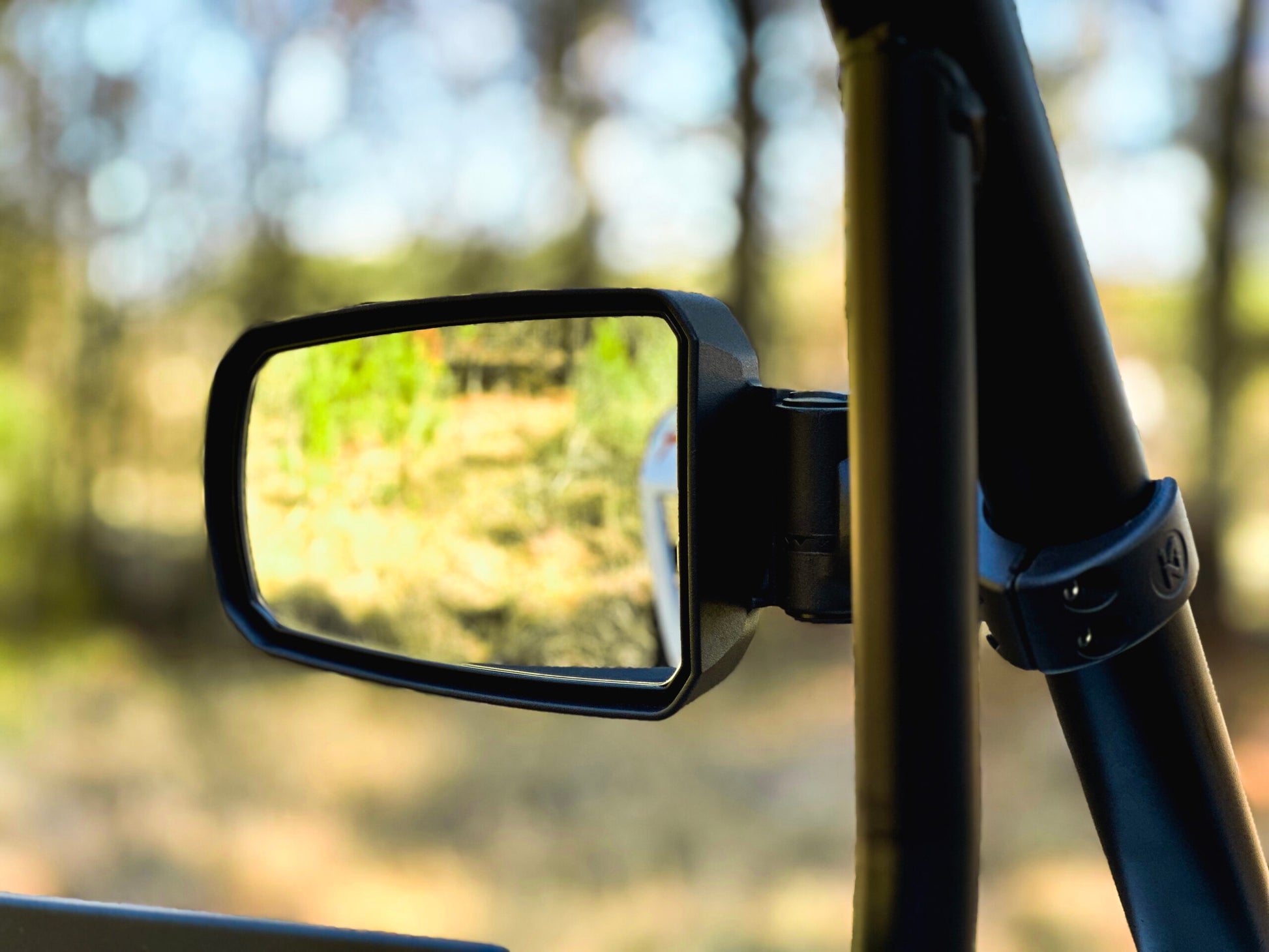 https://www.seizmik.com/wp-content/uploads/2024/07/Pursuit-Adjustable-Mirror-3-scaled.jpg