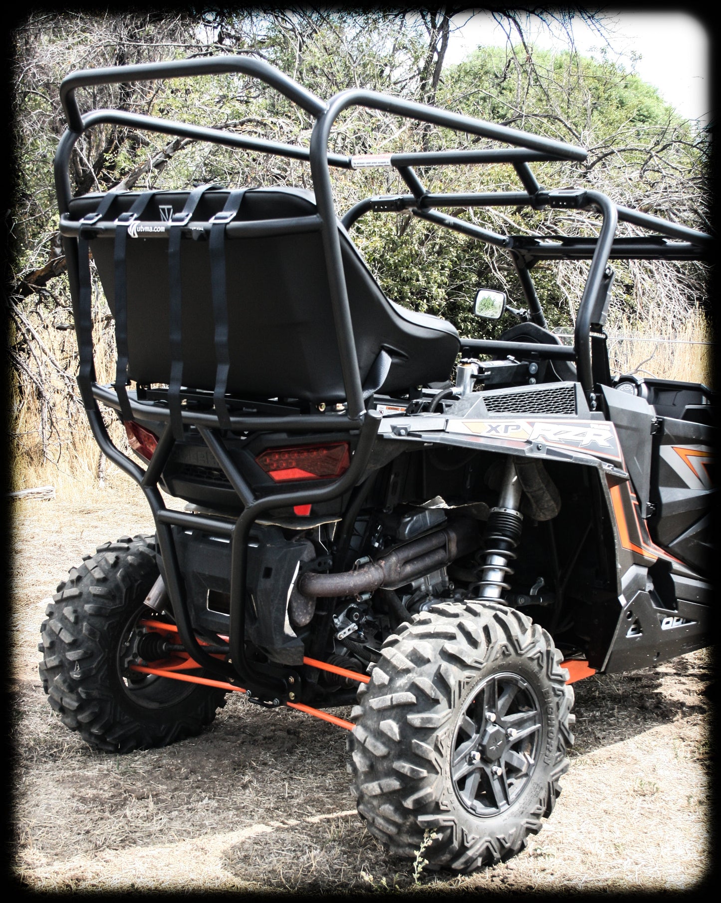 https://cdn.shopify.com/s/files/1/0366/5541/products/RZR_1000_Rear_Roll_Cage_kit_Back_side_view-4185.jpg?v=1711382882