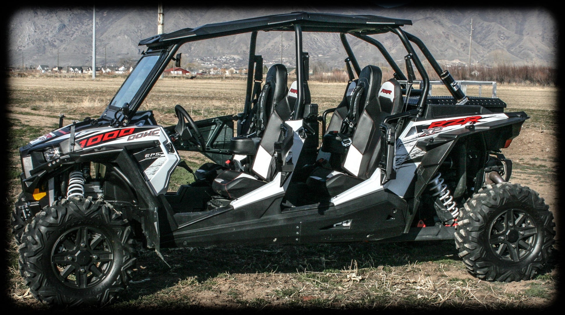 https://cdn.shopify.com/s/files/1/0366/5541/products/RZR_4_1000_Bump_Seat_Side_view_4-5542.jpg?v=1720550626