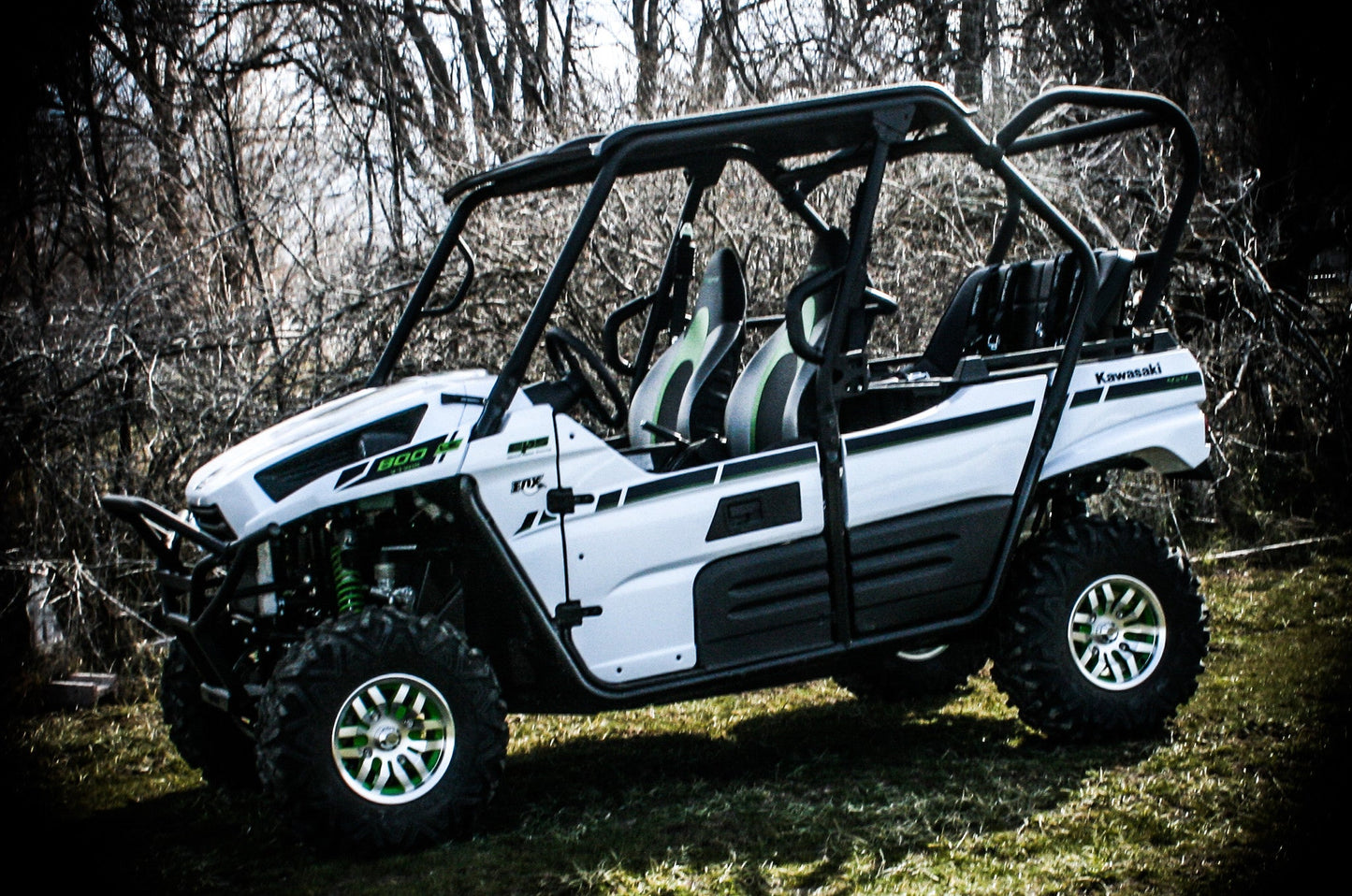 https://cdn.shopify.com/s/files/1/0366/5541/products/Teryx_2014_Front_Side_View-5928.jpg?v=1710787310