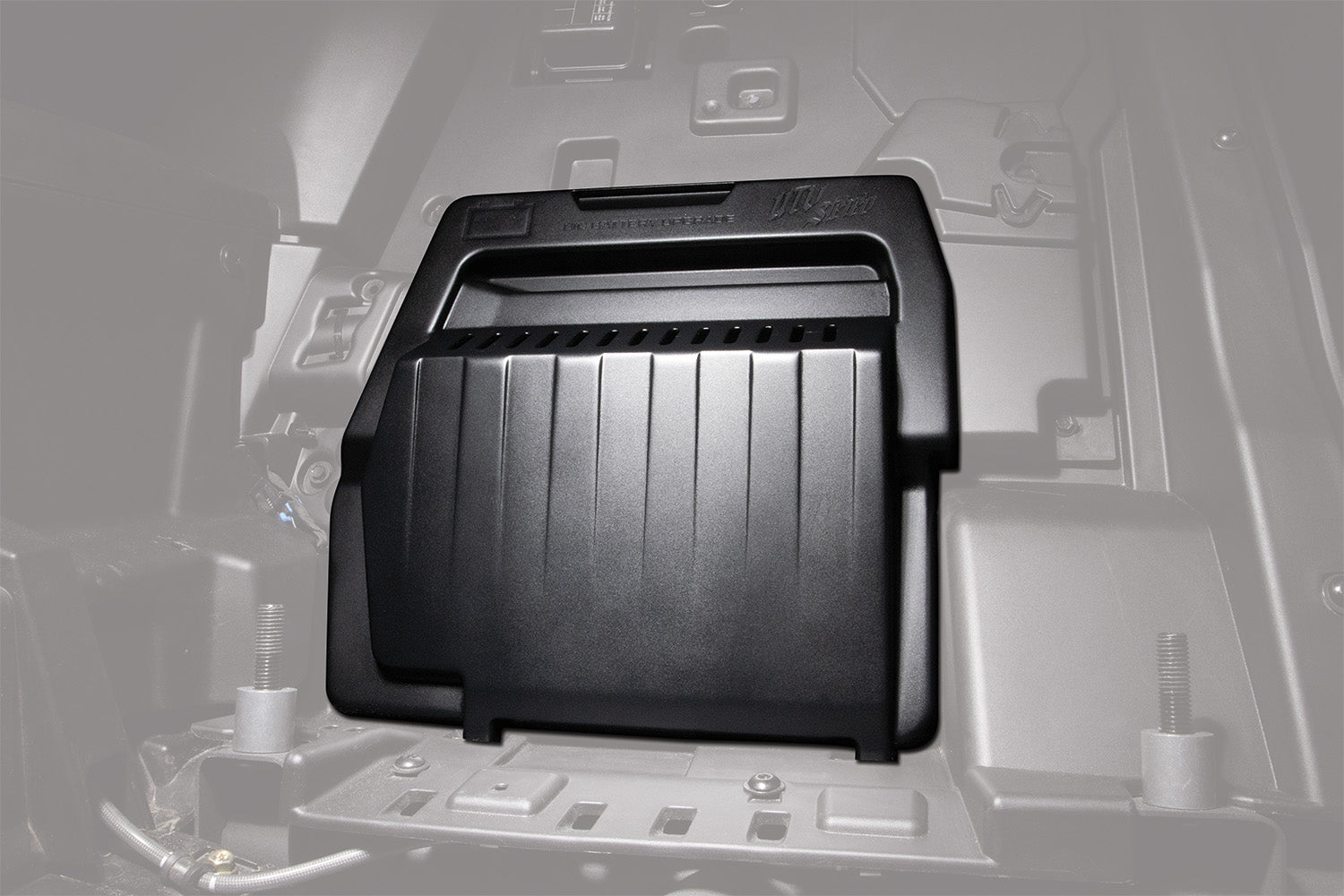 https://cdn.shopify.com/s/files/1/1829/6039/files/UTVS-R-BATT-CVR_IU.jpg?v=1753205351
