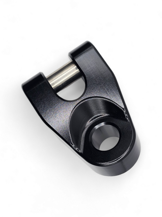 https://cdn.shopify.com/s/files/1/0749/1980/5228/files/Winch_hook_for_billet_bumper_black_4.png?v=1720810167