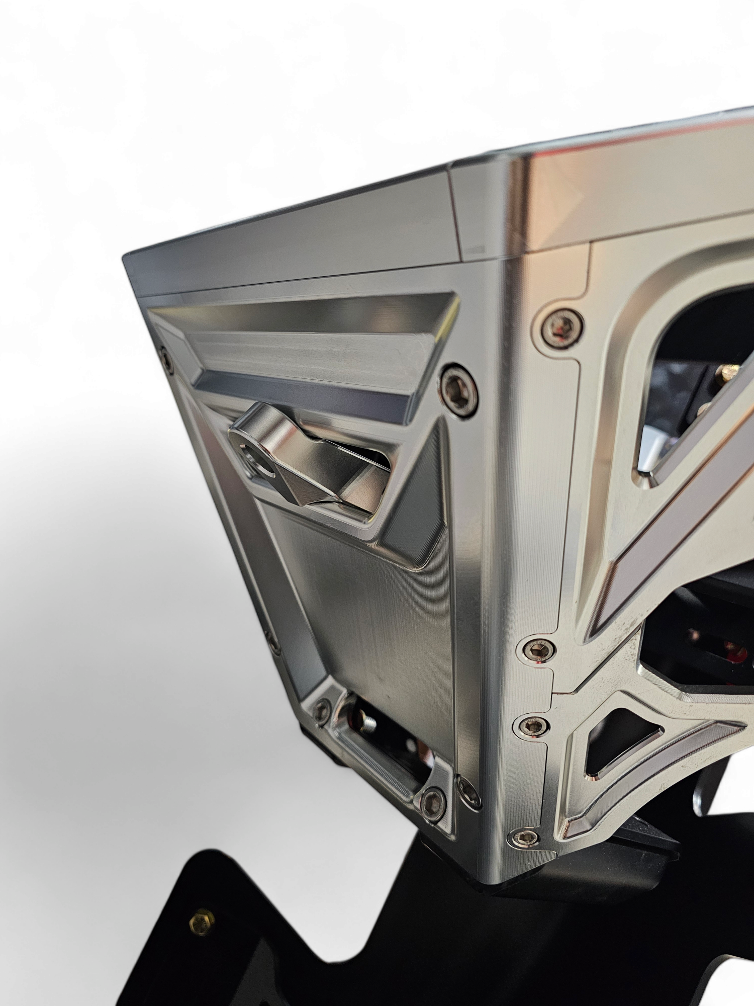 https://cdn.shopify.com/s/files/1/0749/1980/5228/files/WinchhookforbilletbumperMachined9.png?v=1720811231