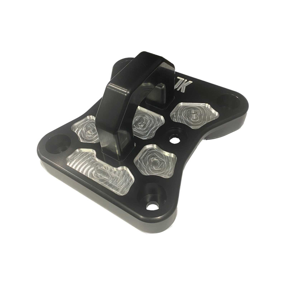 https://cdn.shopify.com/s/files/1/0682/5603/9143/products/X3-Billet-Radius-rod-plate4.png?v=1710121342