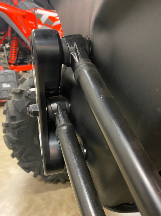 https://cdn.shopify.com/s/files/1/0682/5603/9143/products/X3-Billet-Radius-rod-plate9.png?v=1754672423