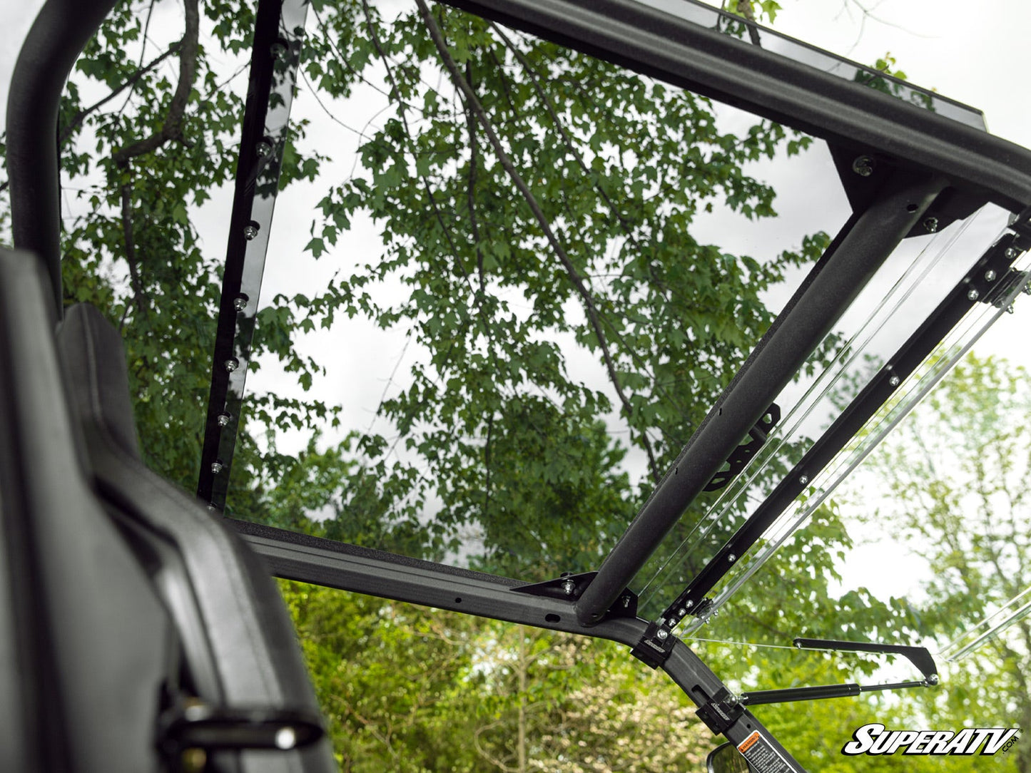 https://media.superatv.com/media/catalog/product/c/a/cam-am_commander_4_roof_4_1.jpg?optimize=high&fit=bounds&height=&width=3840&quality=85&auto=webp&format=pjpg