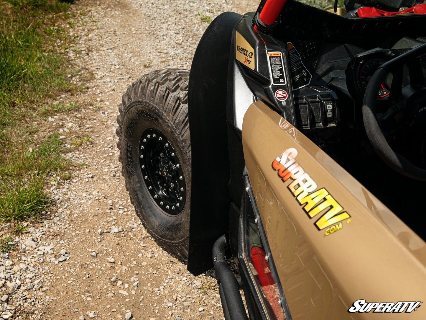 https://media.superatv.com/media/catalog/product/c/a/cam-am_x3_fender_flares_10.jpg